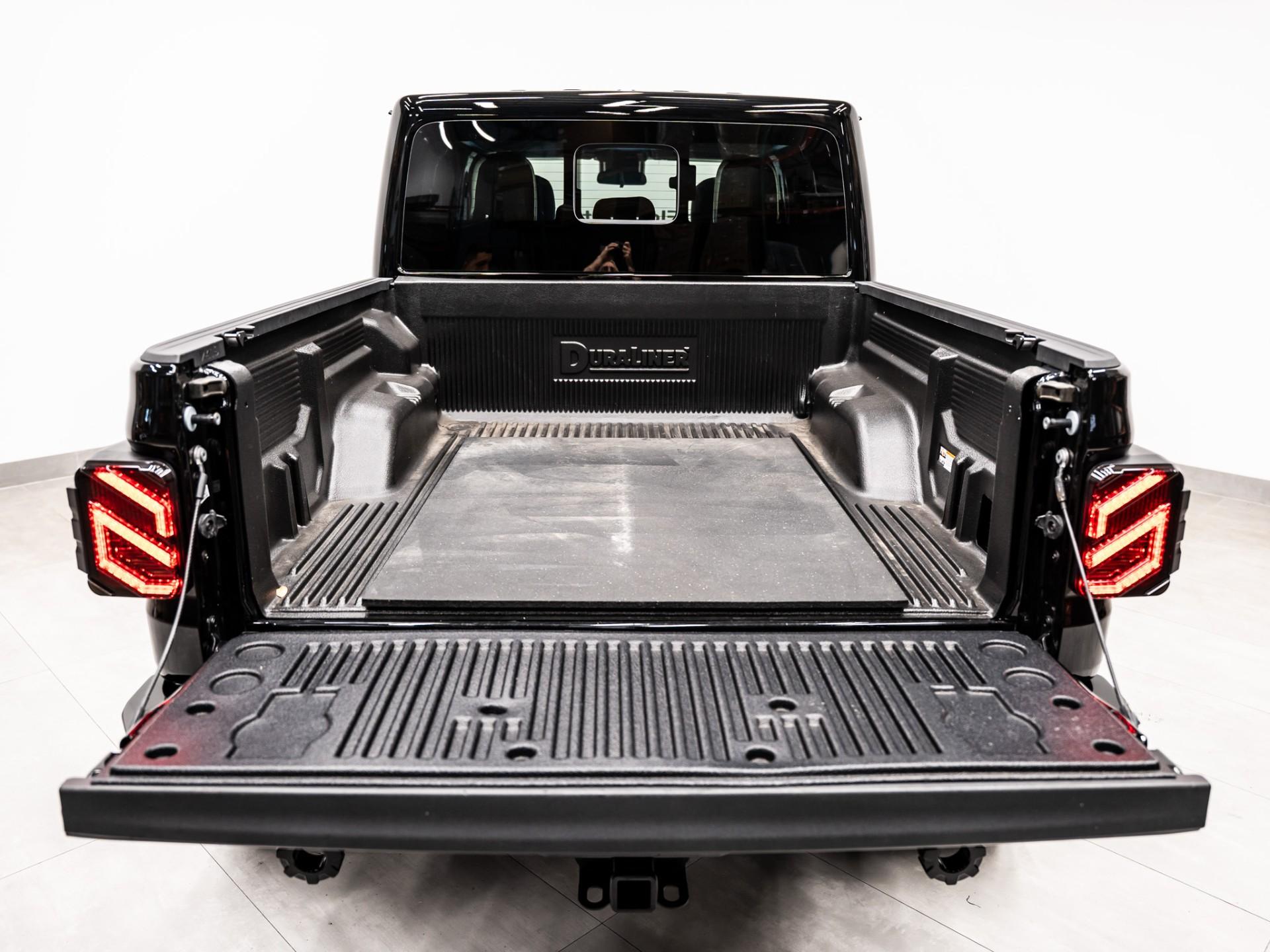 2024 JEEP GLADIATOR 4X4 in Black Clearcoat, photo 53 of 58