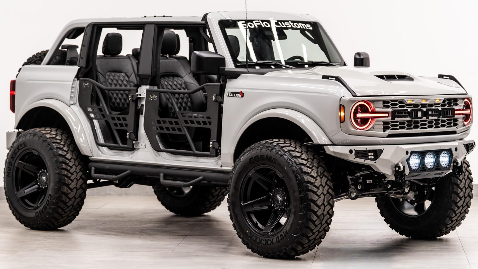 2026 FORD BRONCO 4X4 in Avalanche Gray, photo 12 of 60