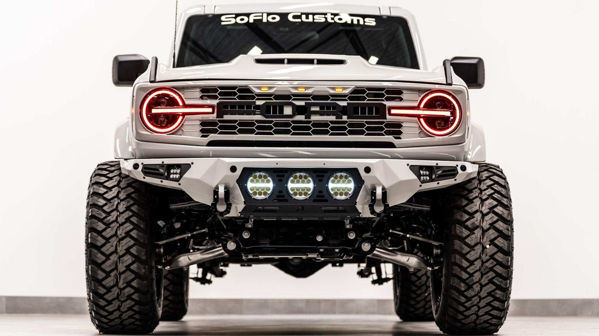2026 FORD BRONCO 4X4 in Avalanche Gray, photo 11 of 60