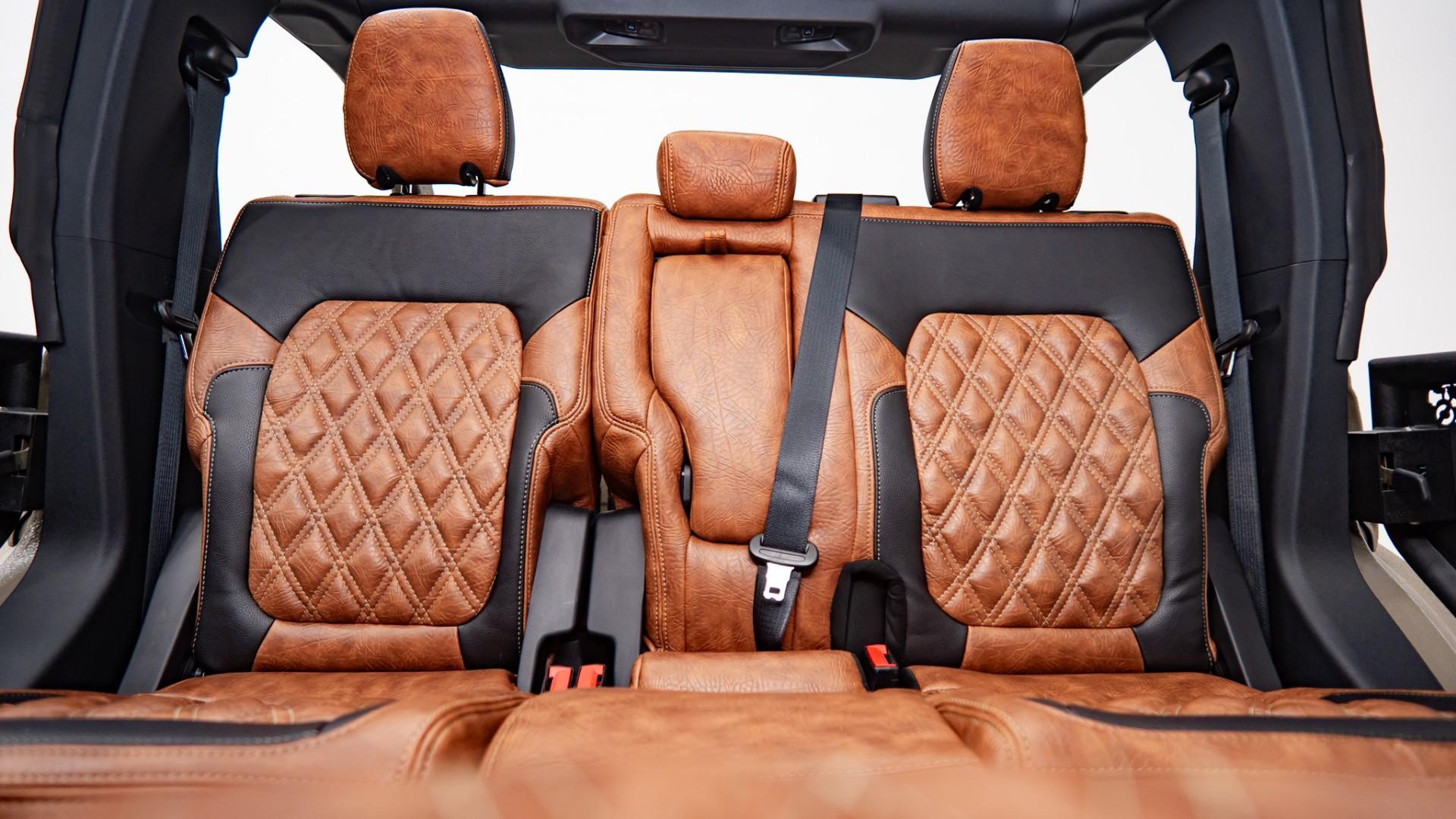 2026 FORD BRONCO 4X4 in Tan, photo 38 of 60