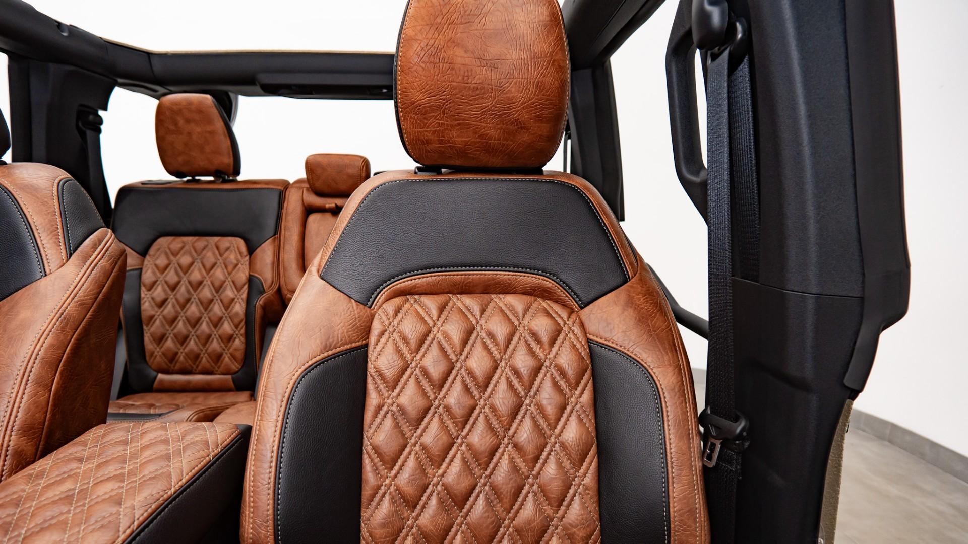 2026 FORD BRONCO 4X4 in Tan, photo 43 of 60