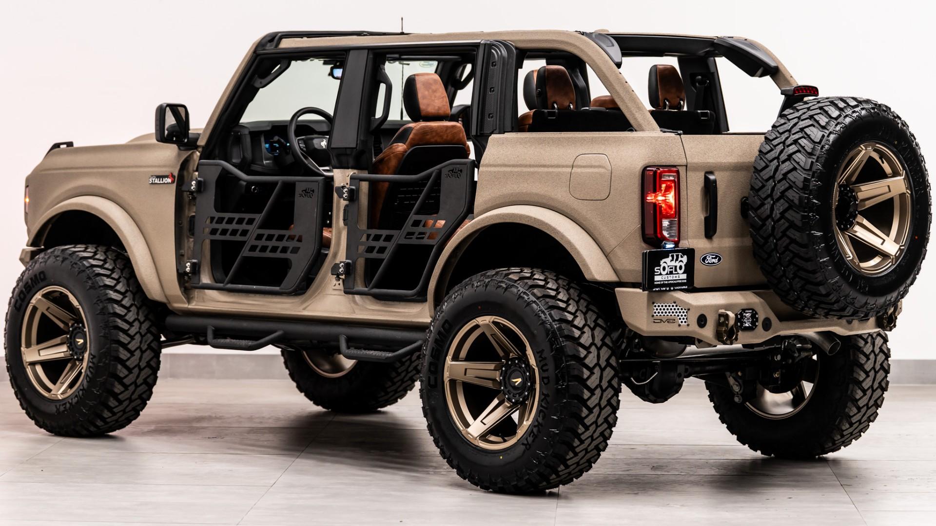 2026 FORD BRONCO 4X4 in Tan, photo 24 of 60