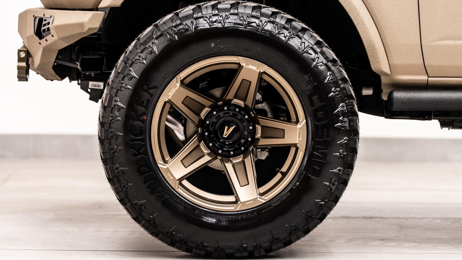 2026 FORD BRONCO 4X4 in Tan, photo 20 of 60