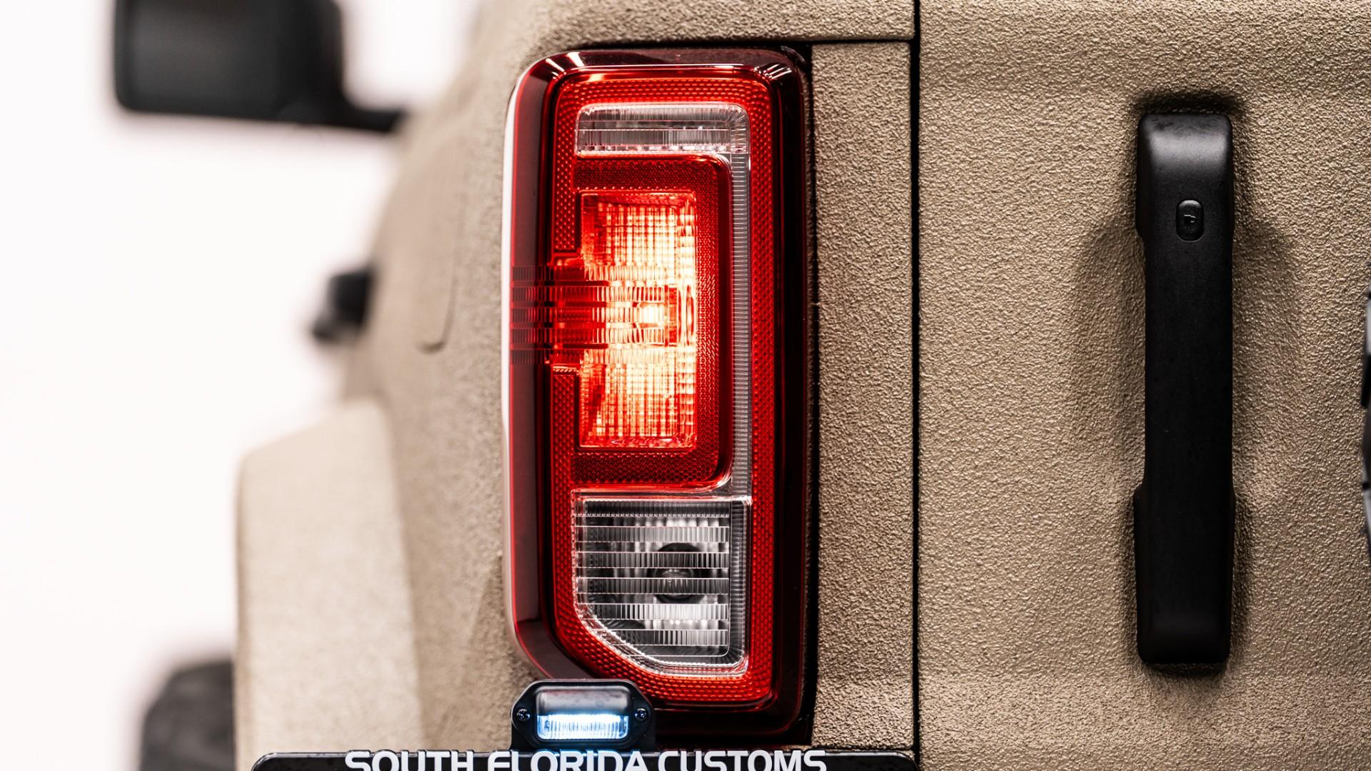 2026 FORD BRONCO 4X4 in Tan, photo 29 of 60