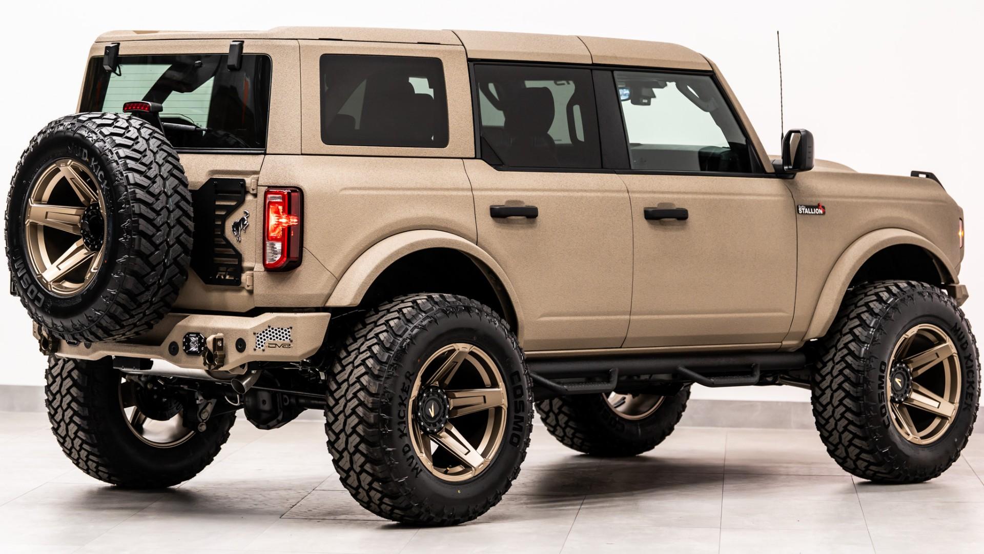 2026 FORD BRONCO 4X4 in Tan, photo 15 of 60