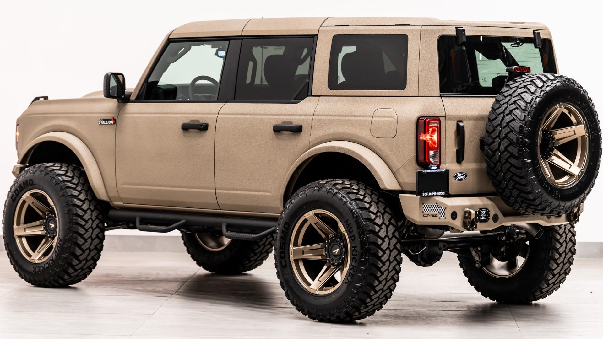 2026 FORD BRONCO 4X4 in Tan, photo 17 of 60