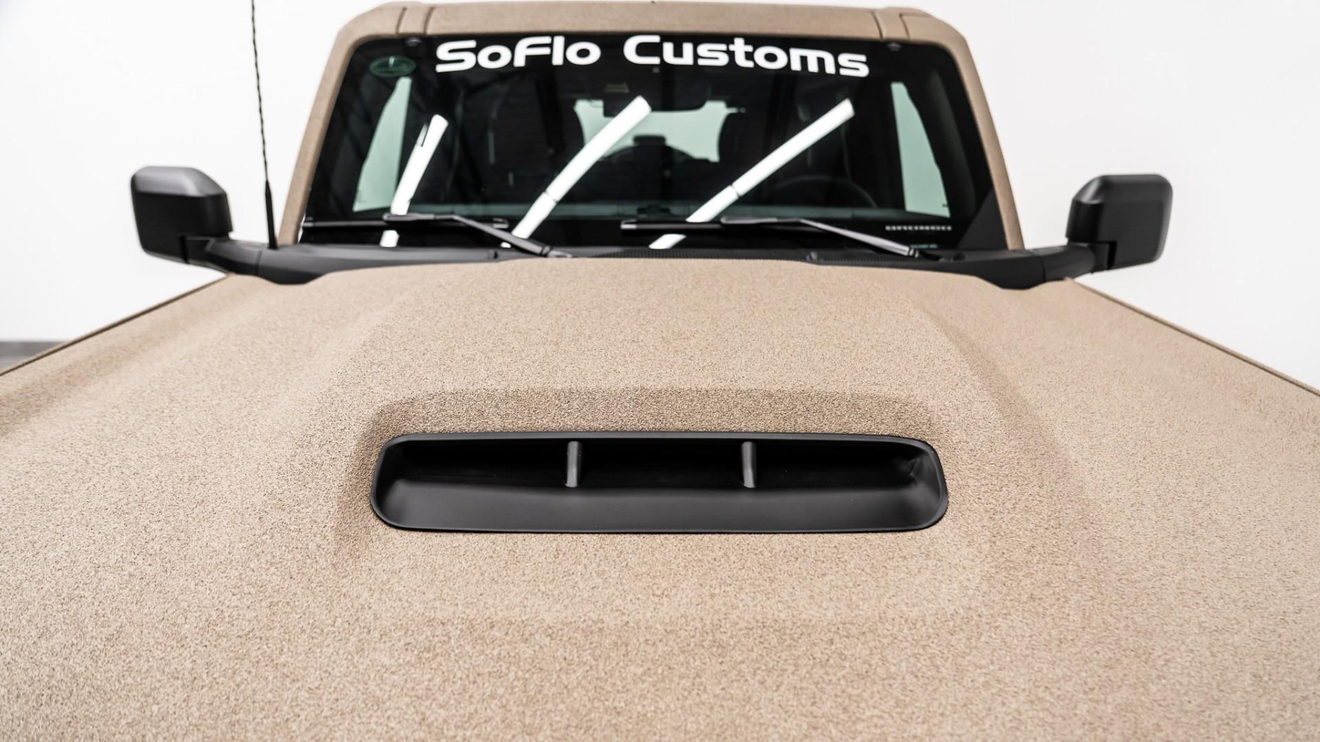 2026 FORD BRONCO 4X4 in Tan, photo 21 of 60