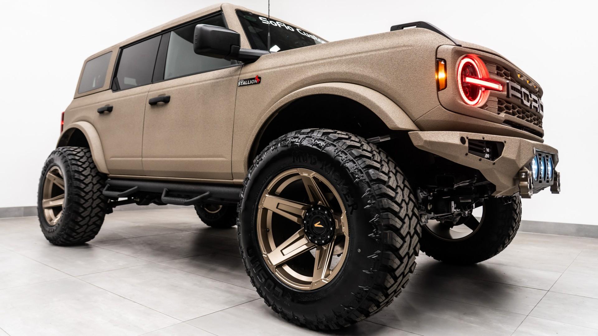 2026 FORD BRONCO 4X4 in Tan, photo 12 of 60