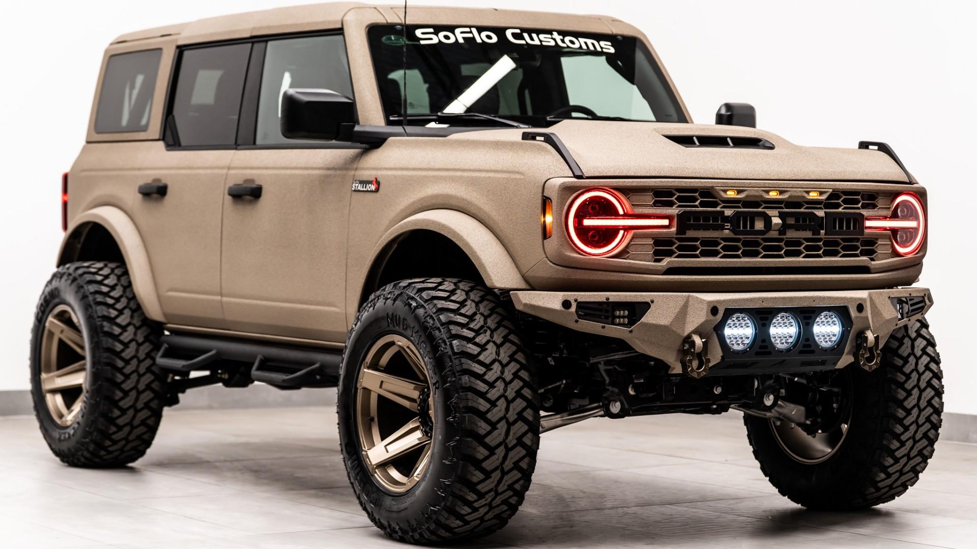 2026 FORD BRONCO 4X4 in Tan, photo 10 of 60