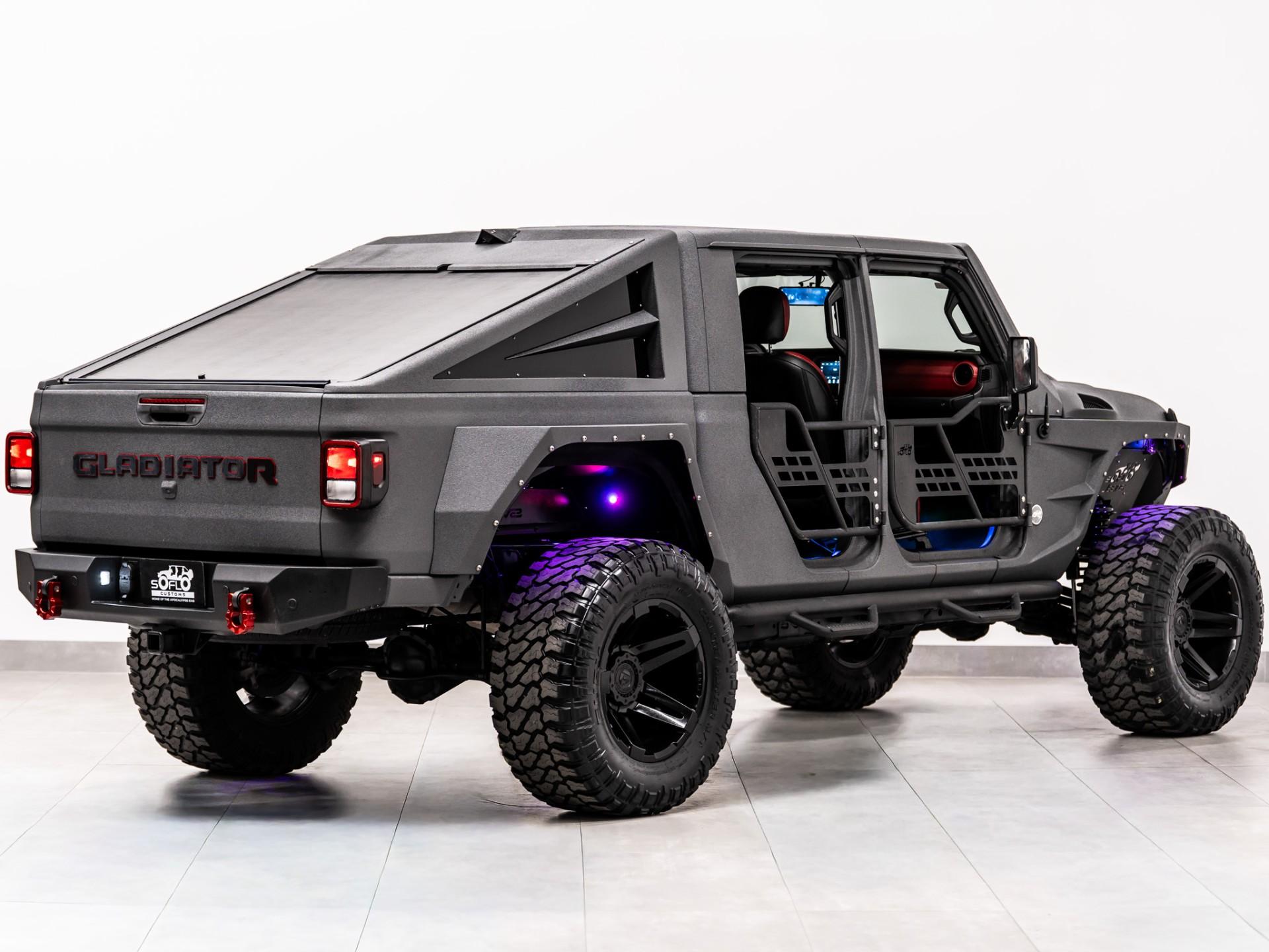 2022 JEEP GLADIATOR in Gun Metal Gray, photo 13 of 60