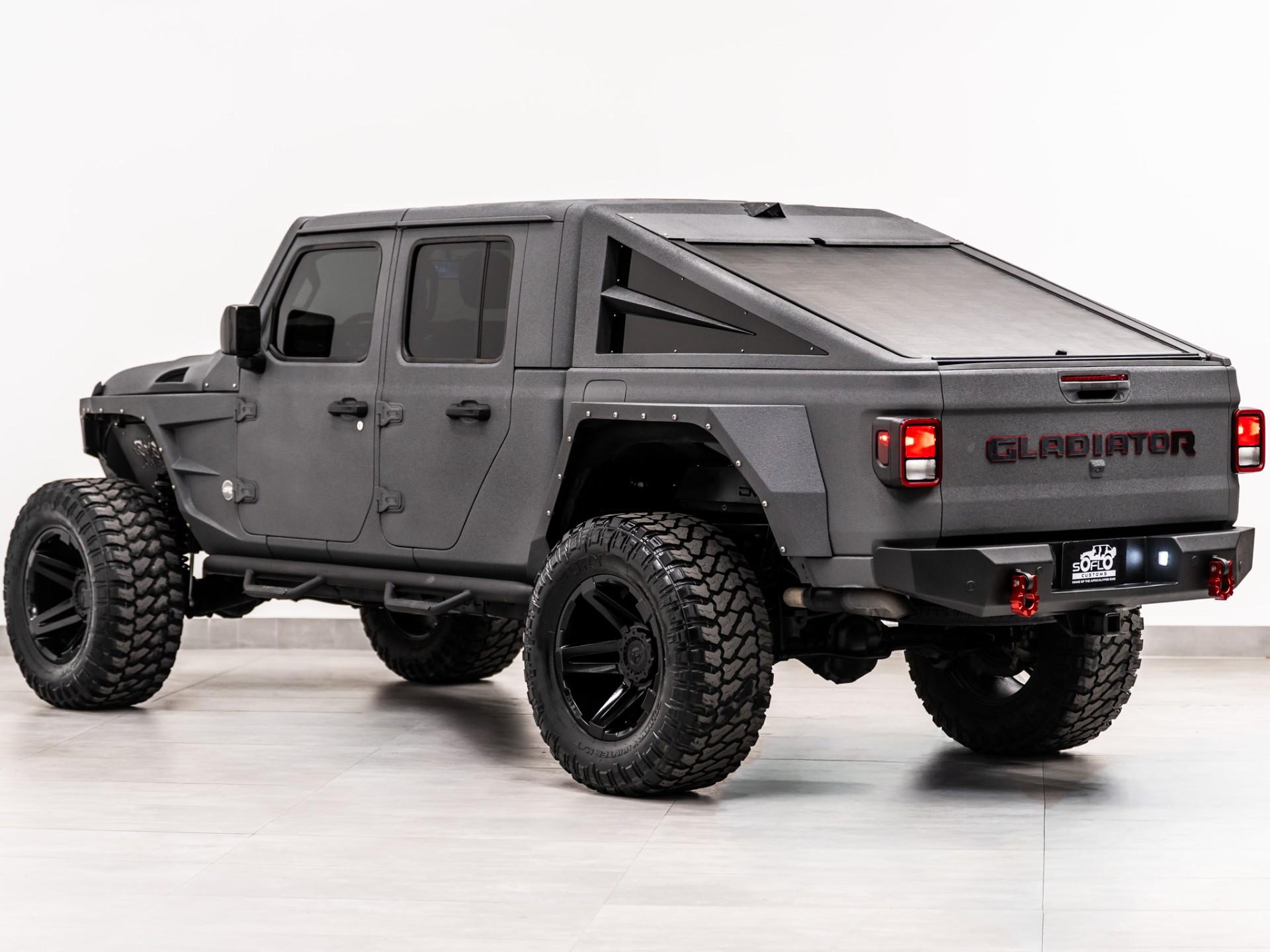2022 JEEP GLADIATOR in Gun Metal Gray, photo 10 of 60