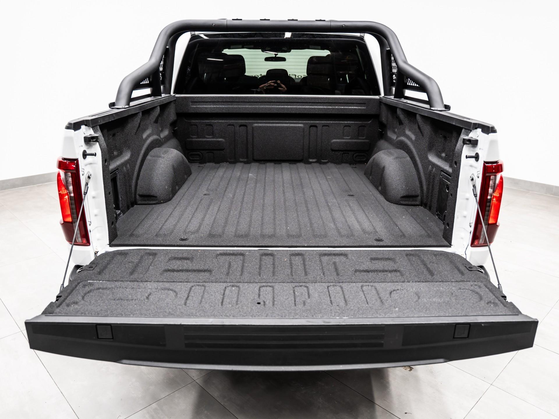 2024 FORD F-150 4X4 in Oxford White, photo 20 of 53