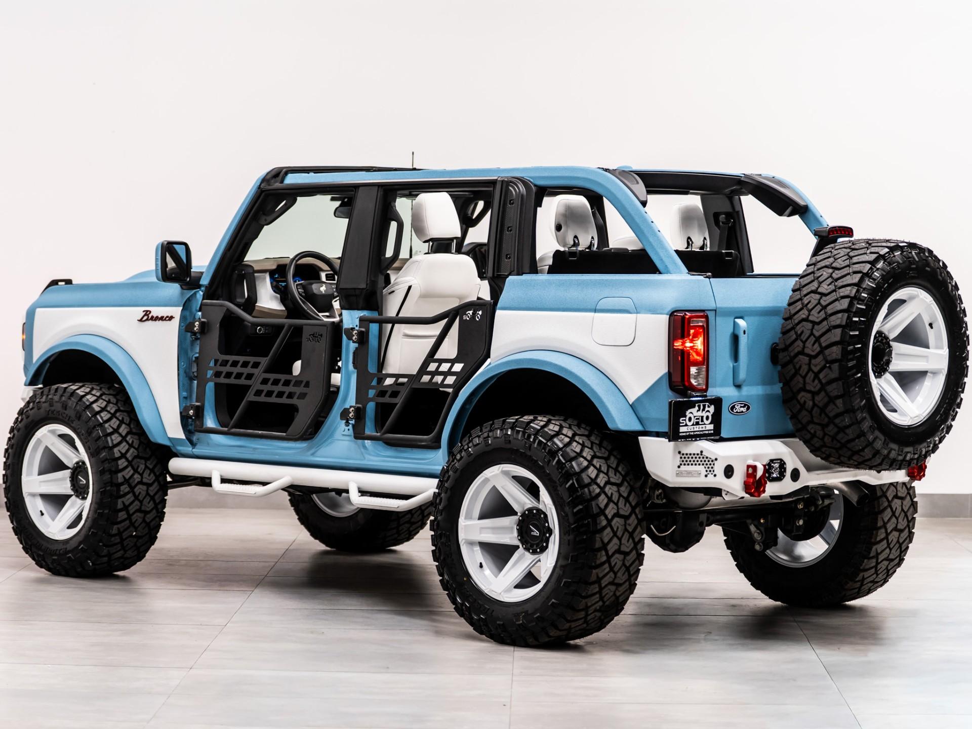 2026 FORD BRONCO 4X4 in Baby Blue, photo 14 of 58