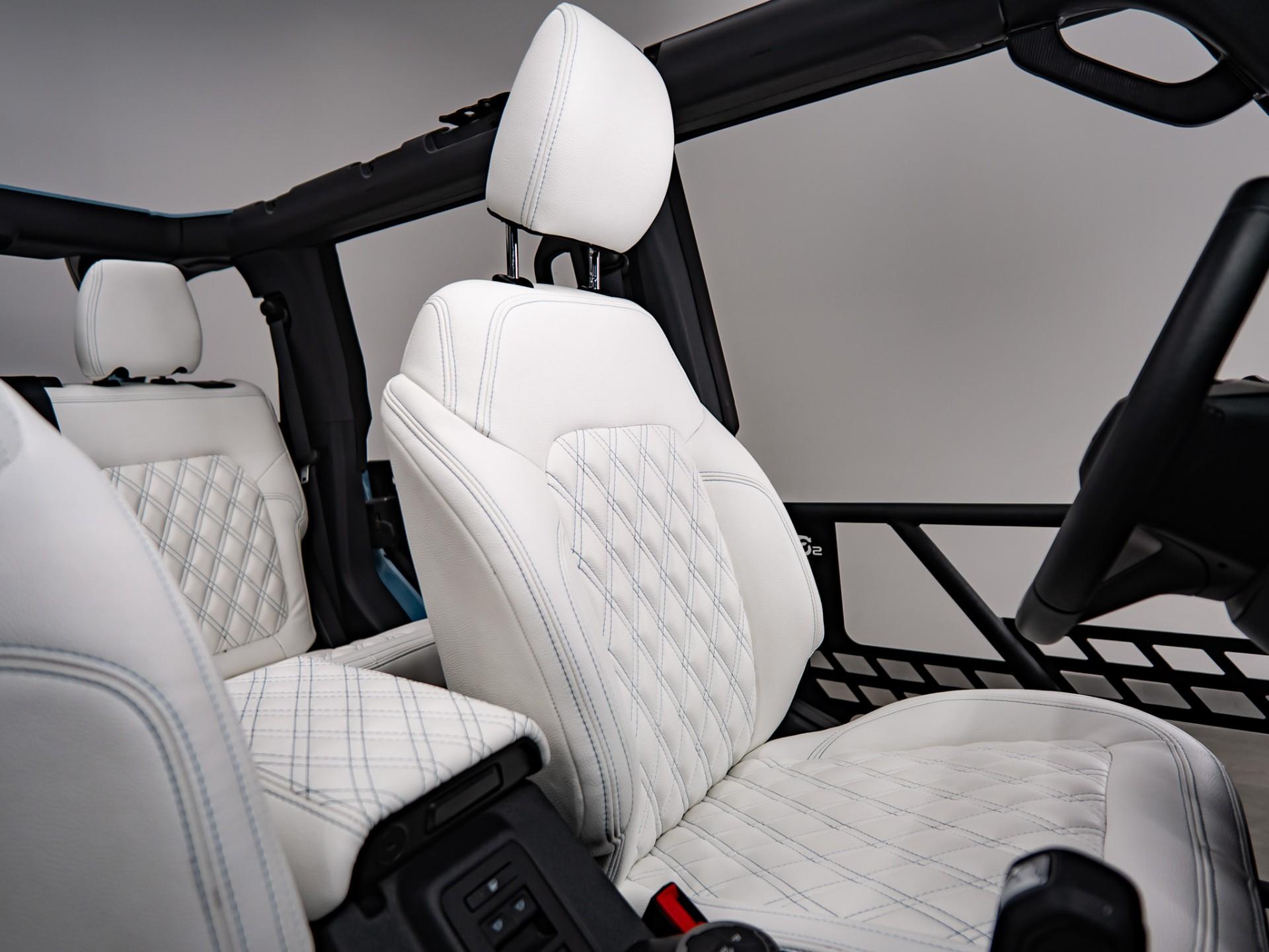 2026 FORD BRONCO 4X4 in Baby Blue, photo 22 of 58
