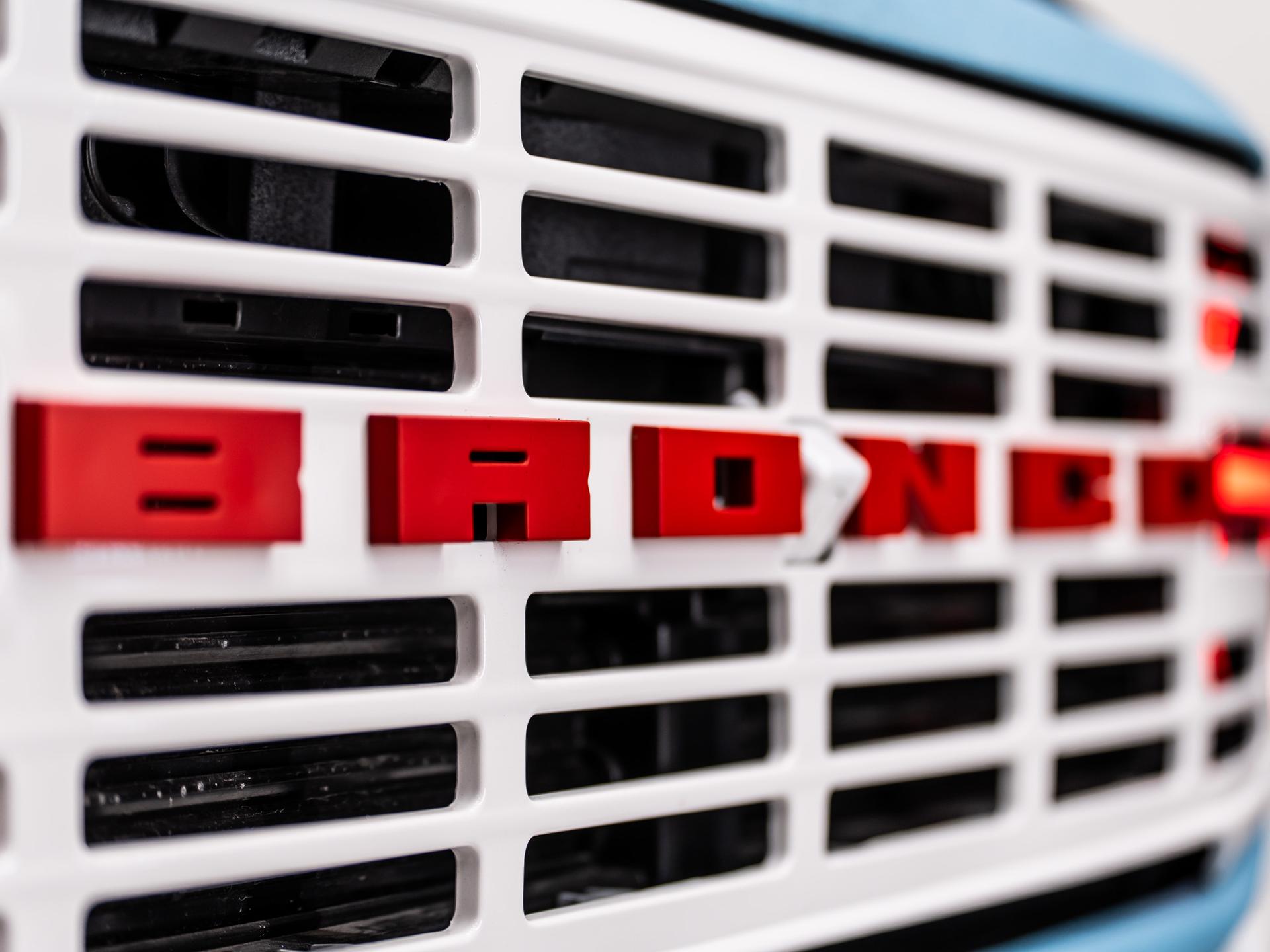 2026 FORD BRONCO 4X4 in Baby Blue, photo 44 of 58