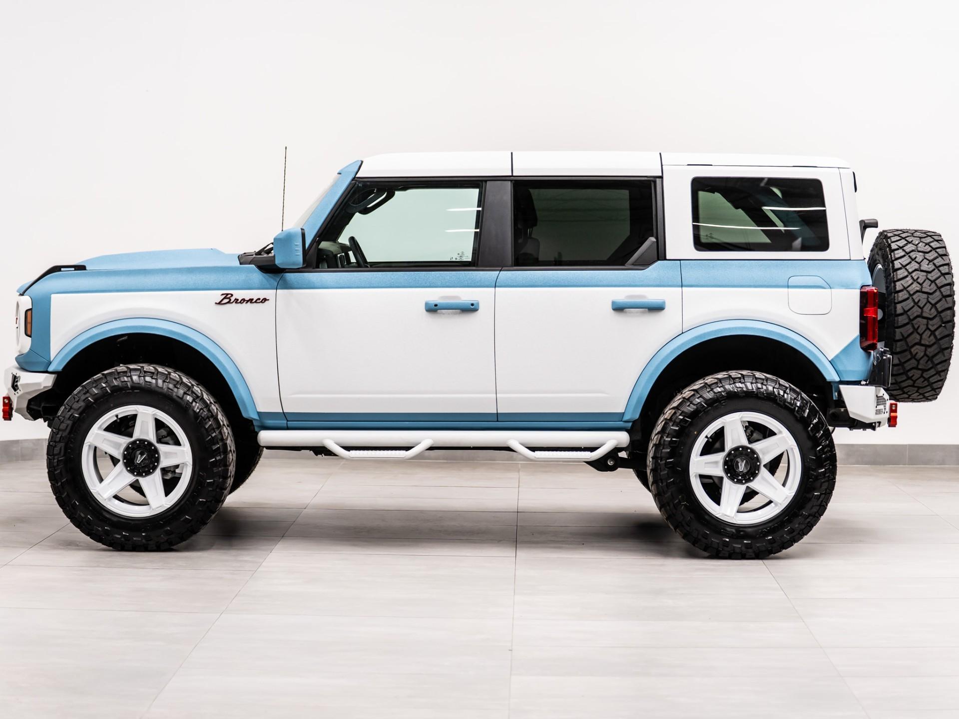 2026 FORD BRONCO 4X4 in Baby Blue, photo 12 of 58