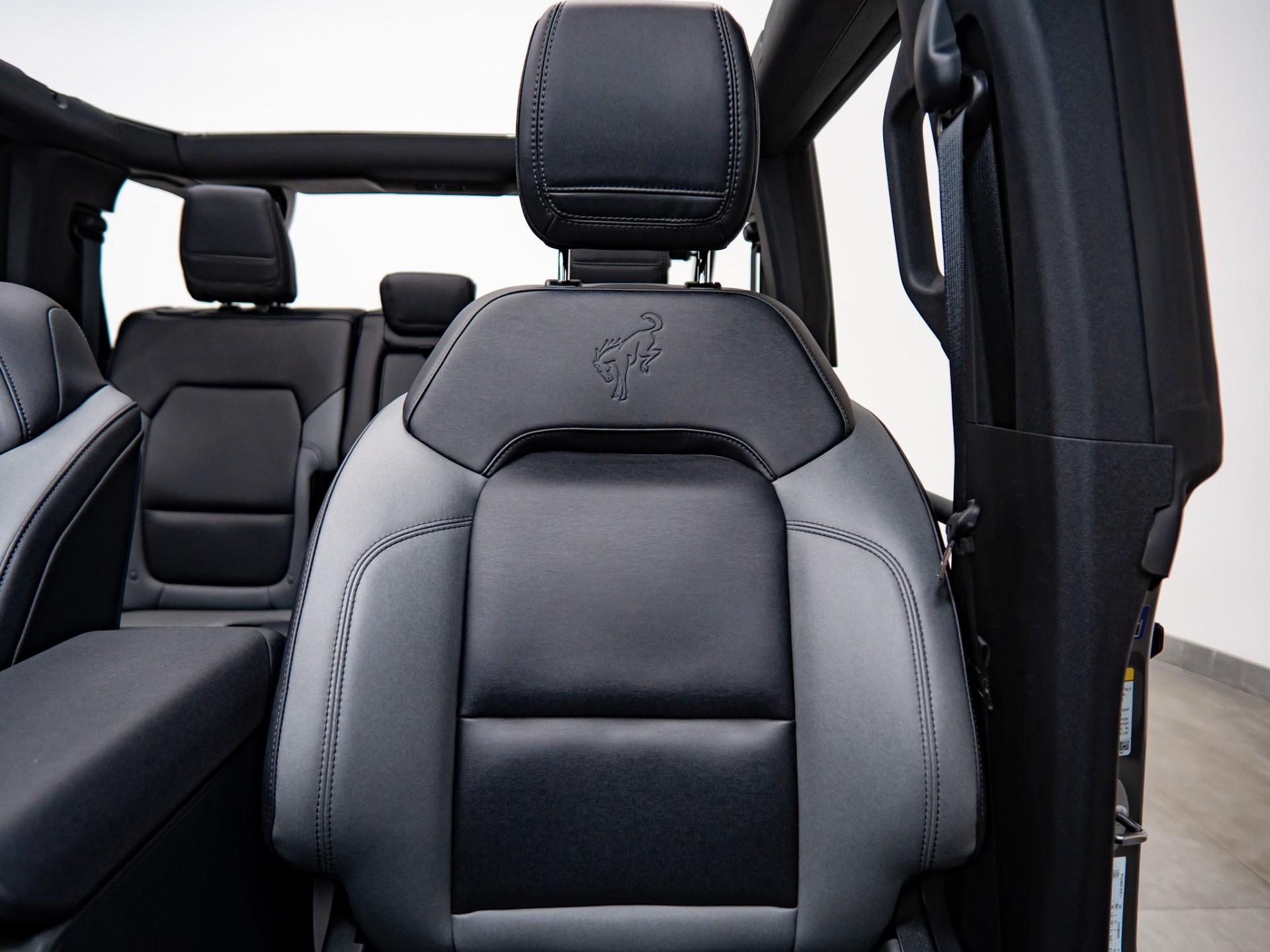 2024 FORD BRONCO 4X4 in Gray, photo 34 of 60