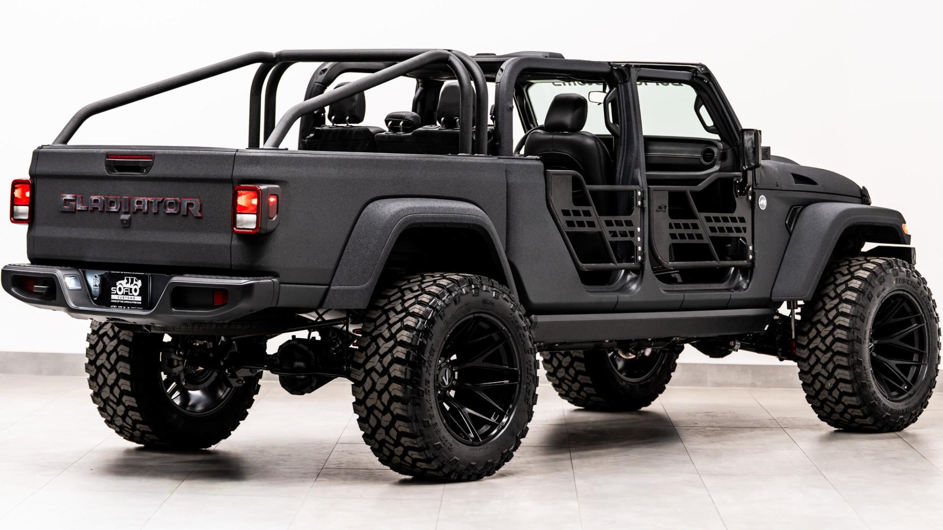 2026 JEEP GLADIATOR 4X4 in Gray, photo 13 of 60