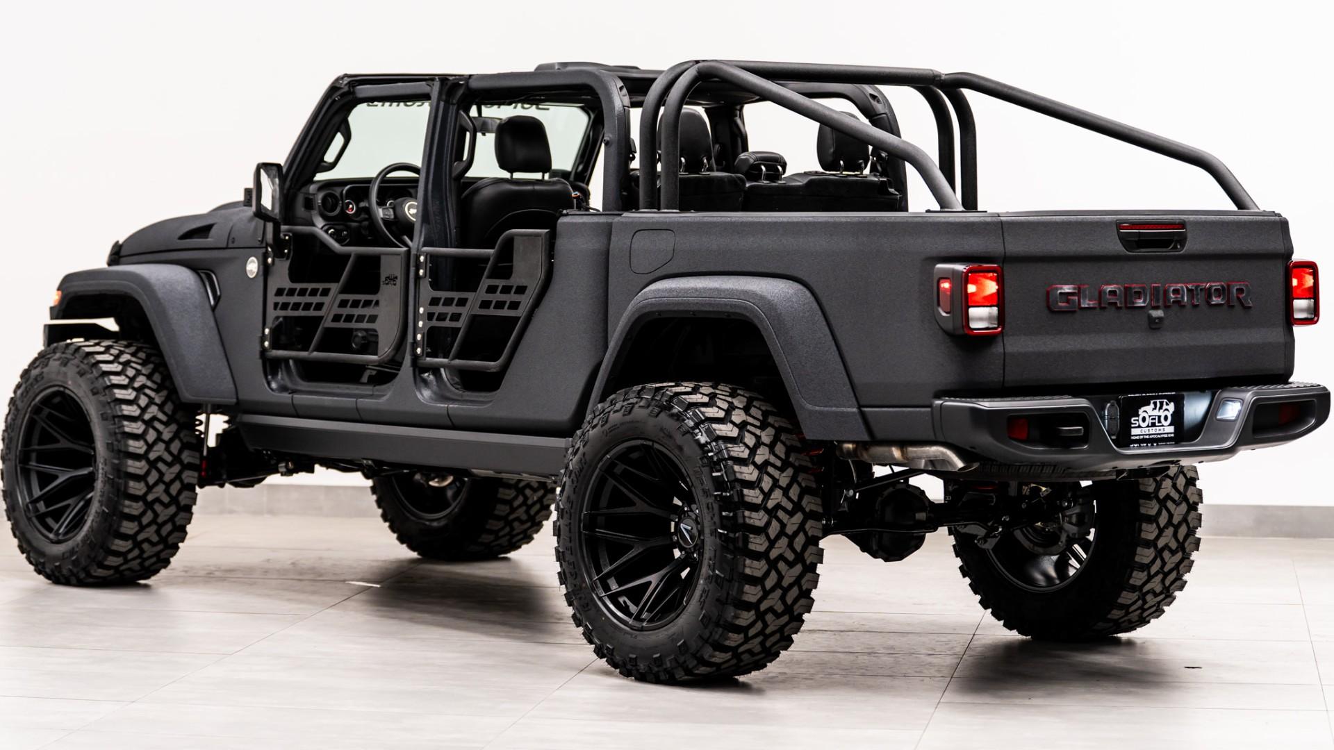 2026 JEEP GLADIATOR 4X4 in Gray, photo 14 of 60