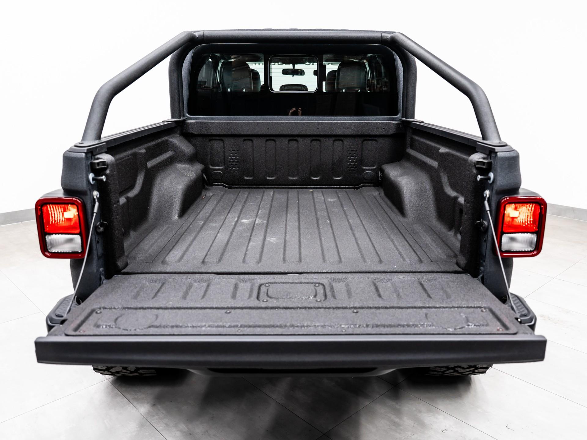 2026 JEEP GLADIATOR 4X4 in Gray, photo 52 of 60