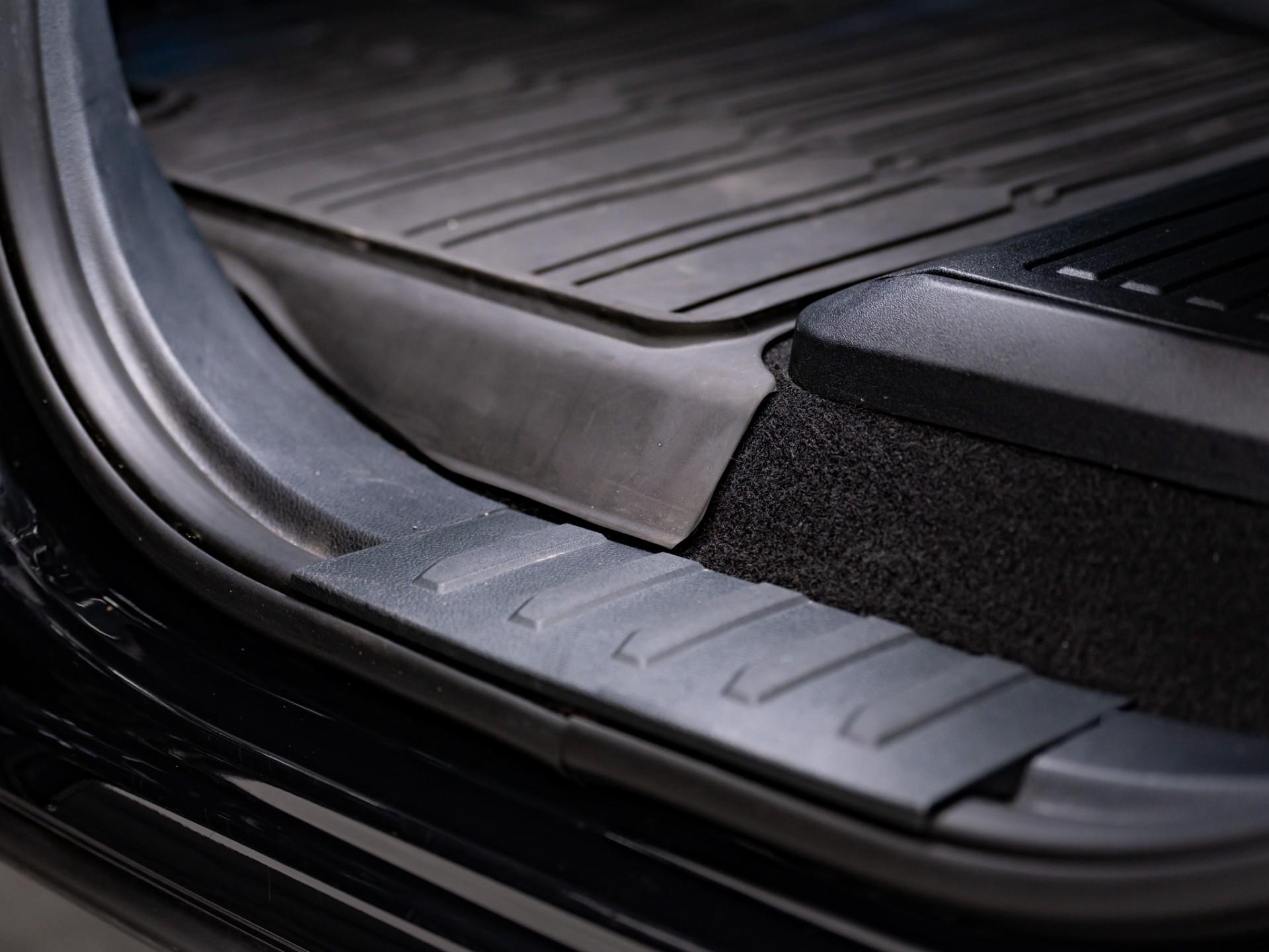 2024 FORD F-150 4X4 LARIAT in Agate Black Metallic, photo 55 of 60