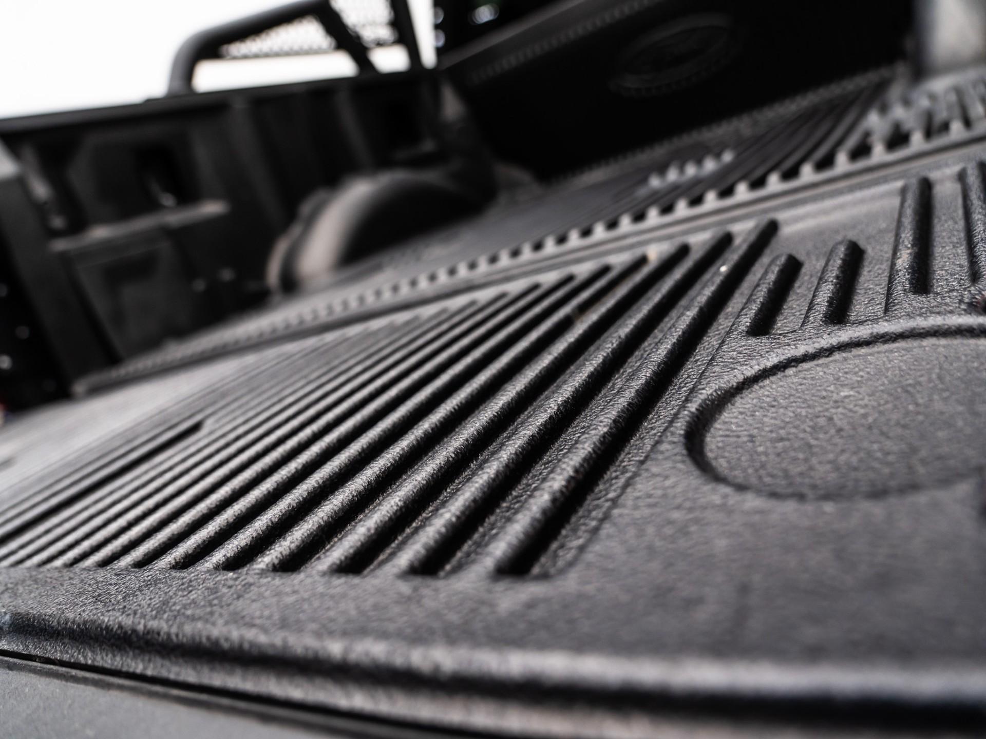 2024 FORD F-150 4X4 LARIAT in Agate Black Metallic, photo 35 of 60