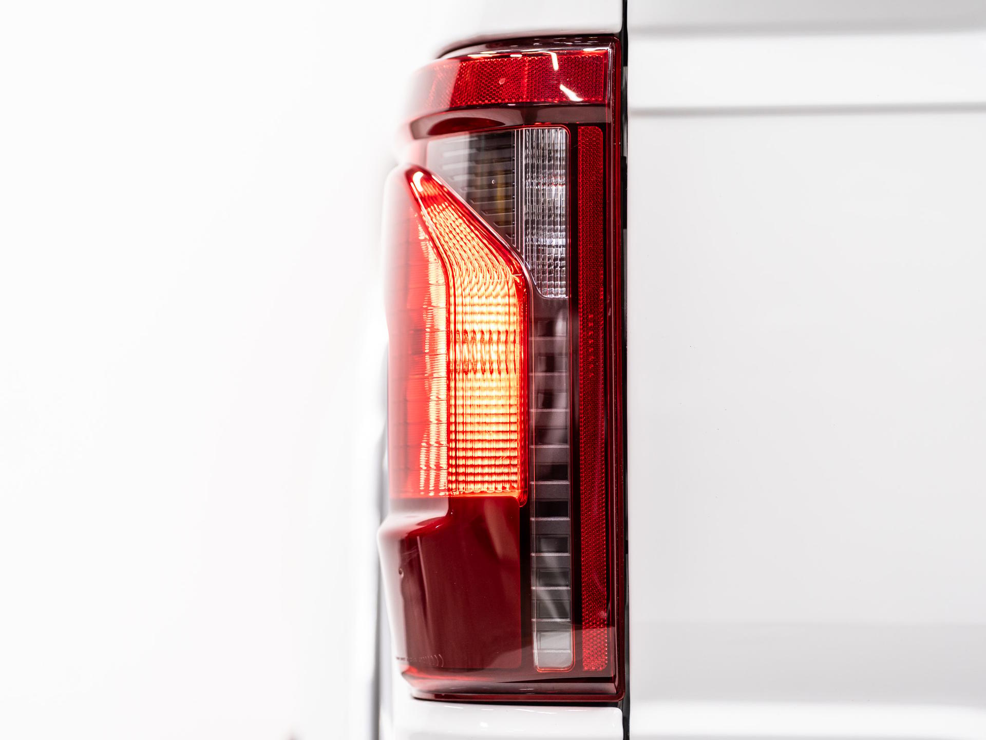 2024 FORD F-150 4X4 in Oxford White, photo 14 of 46