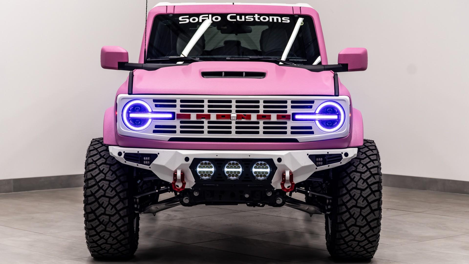 2025 FORD BRONCO 4X4 in Pink, photo 4 of 53