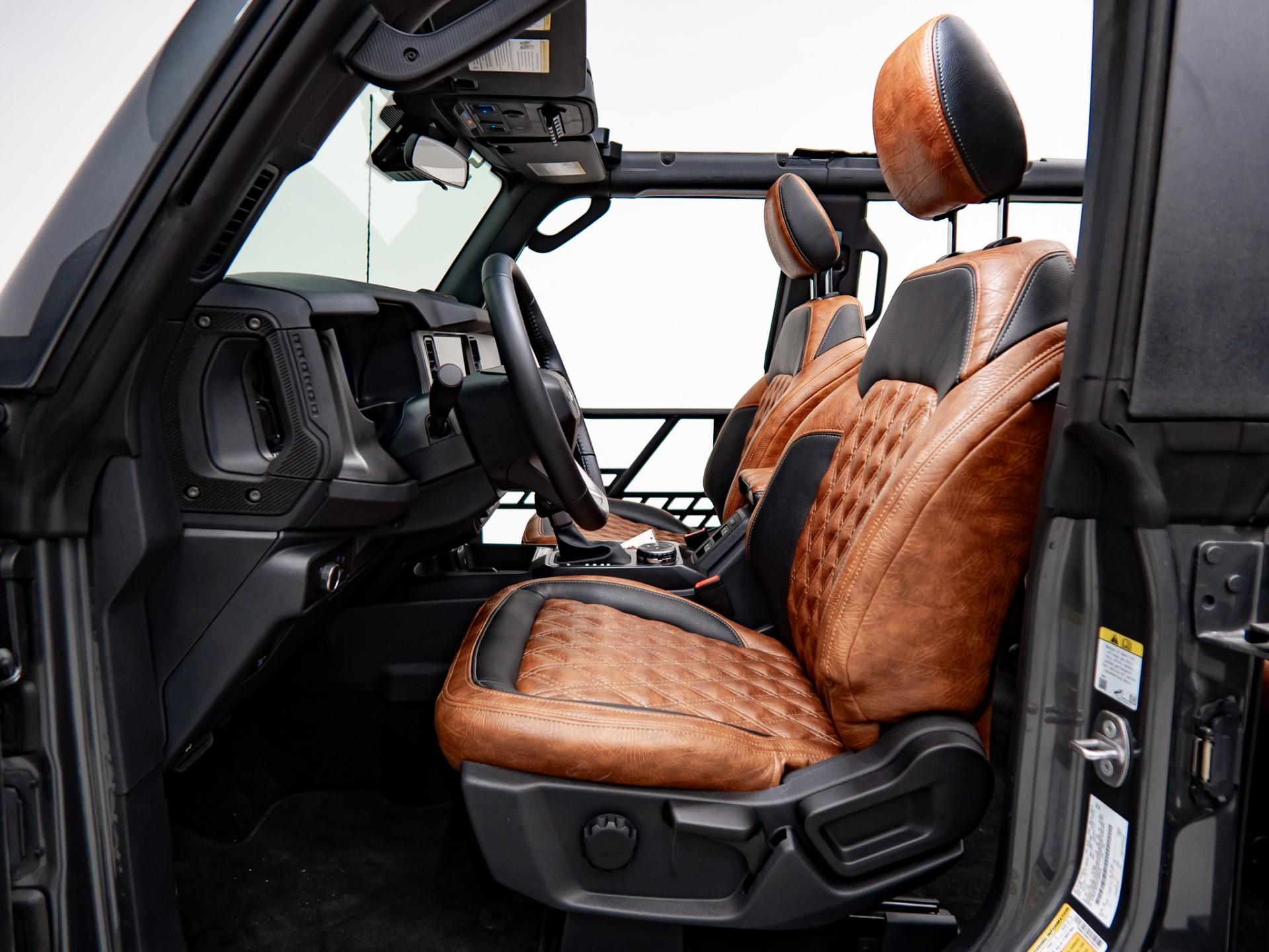 2026 FORD BRONCO 4X4 in Carbonized Gray Metallic, photo 16 of 57