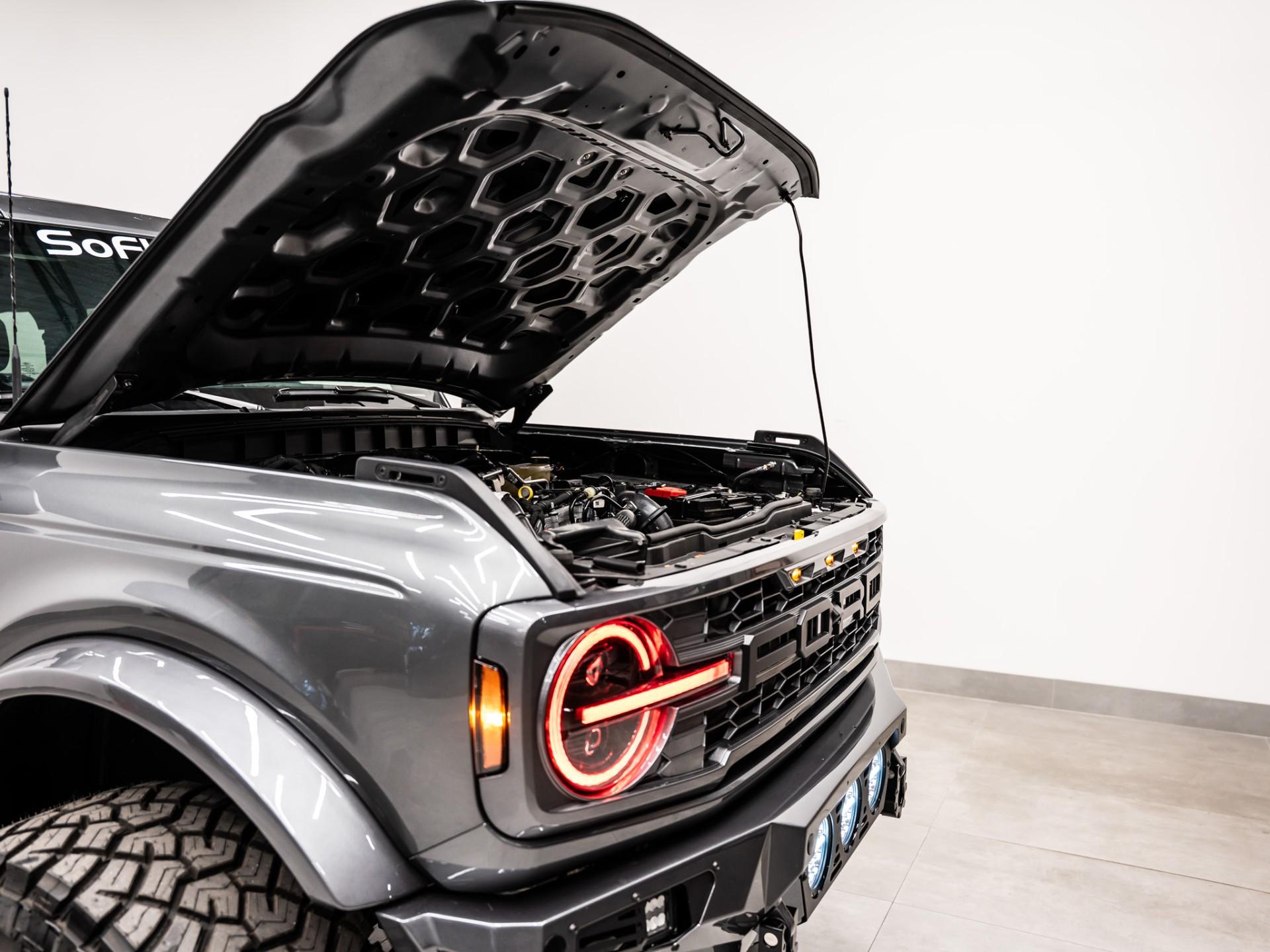 2026 FORD BRONCO 4X4 in Carbonized Gray Metallic, photo 40 of 57
