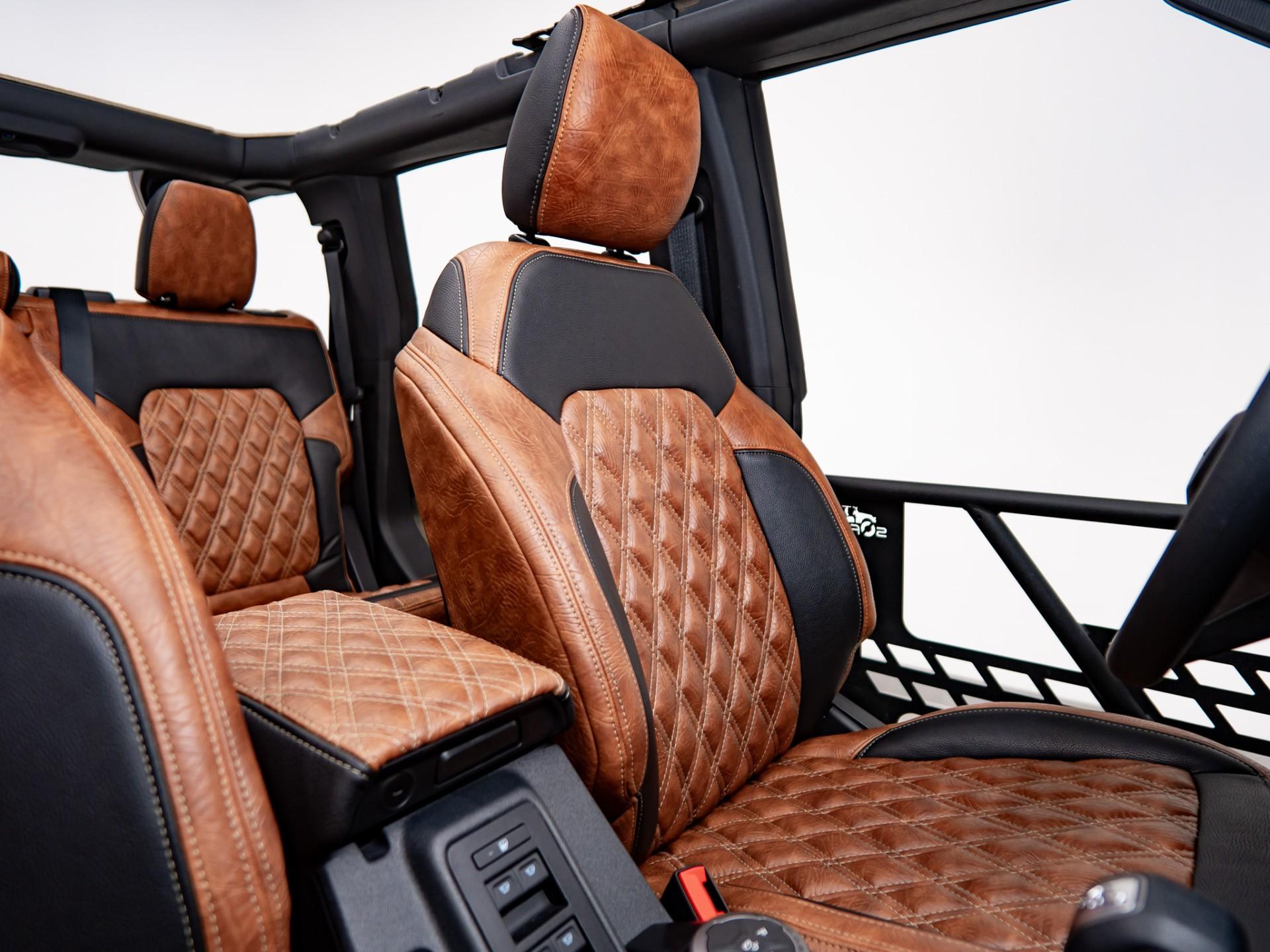 2026 FORD BRONCO 4X4 in Tan, photo 31 of 59