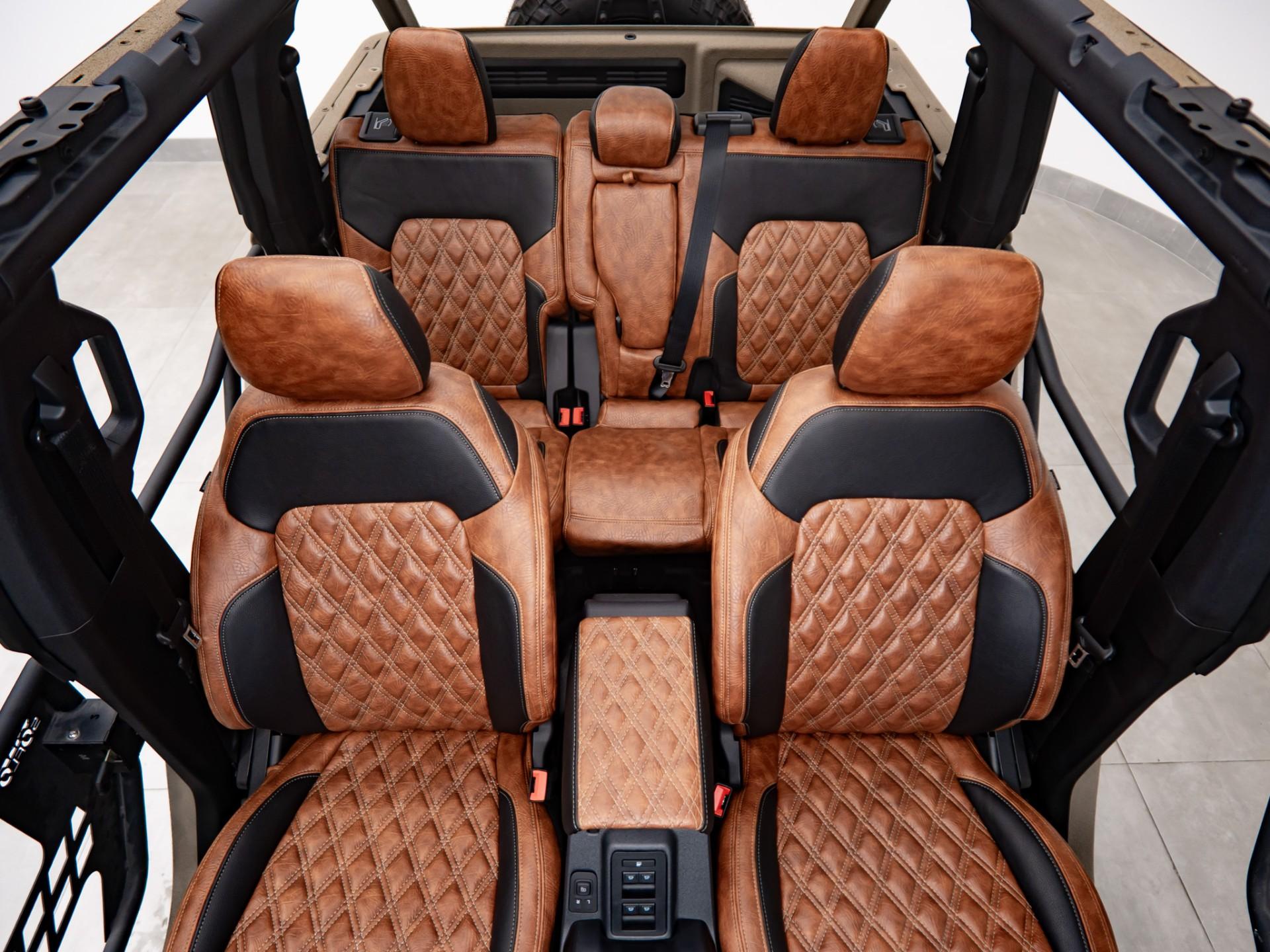 2026 FORD BRONCO 4X4 in Tan, photo 32 of 59