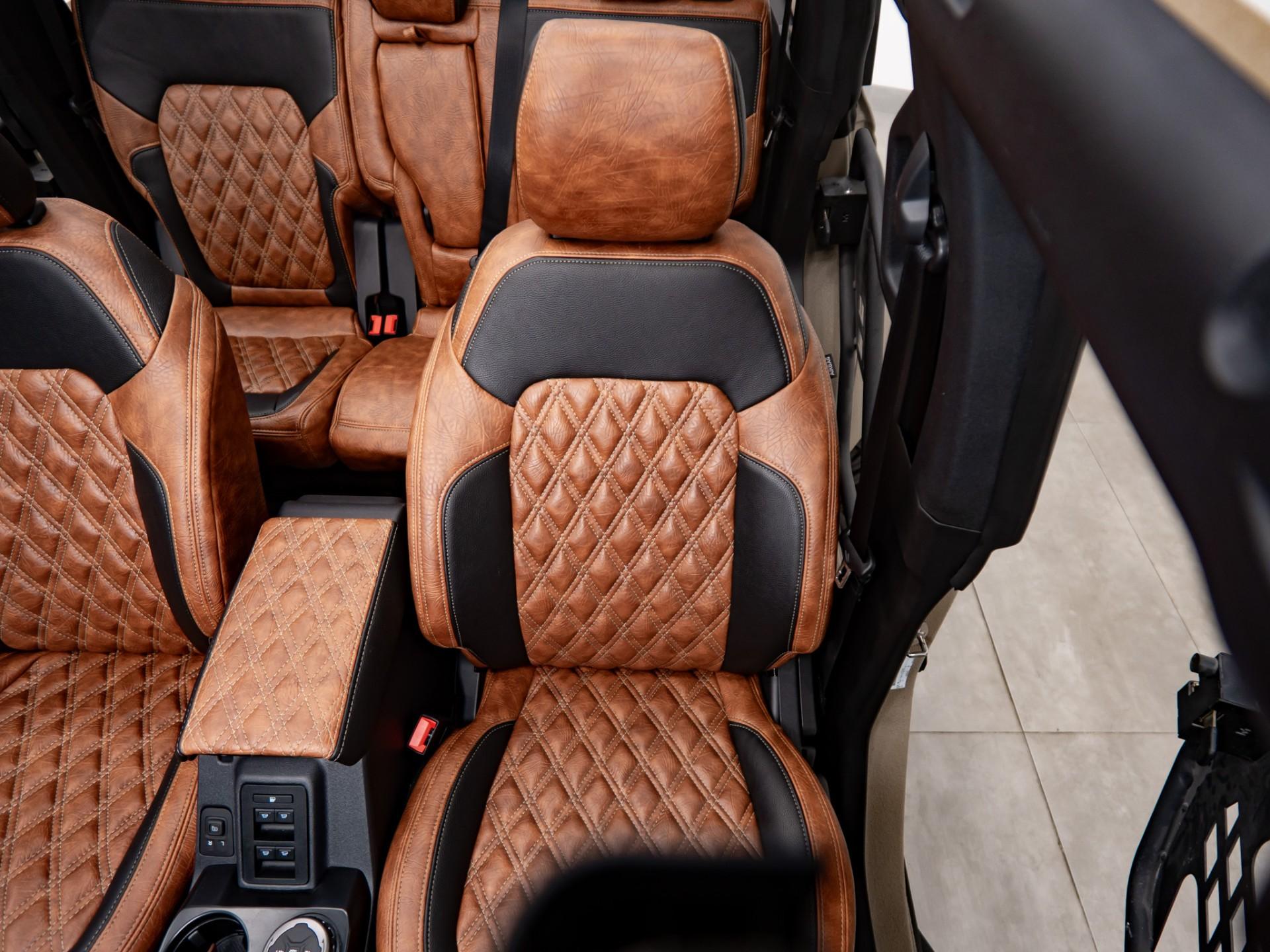 2026 FORD BRONCO 4X4 in Tan, photo 33 of 59