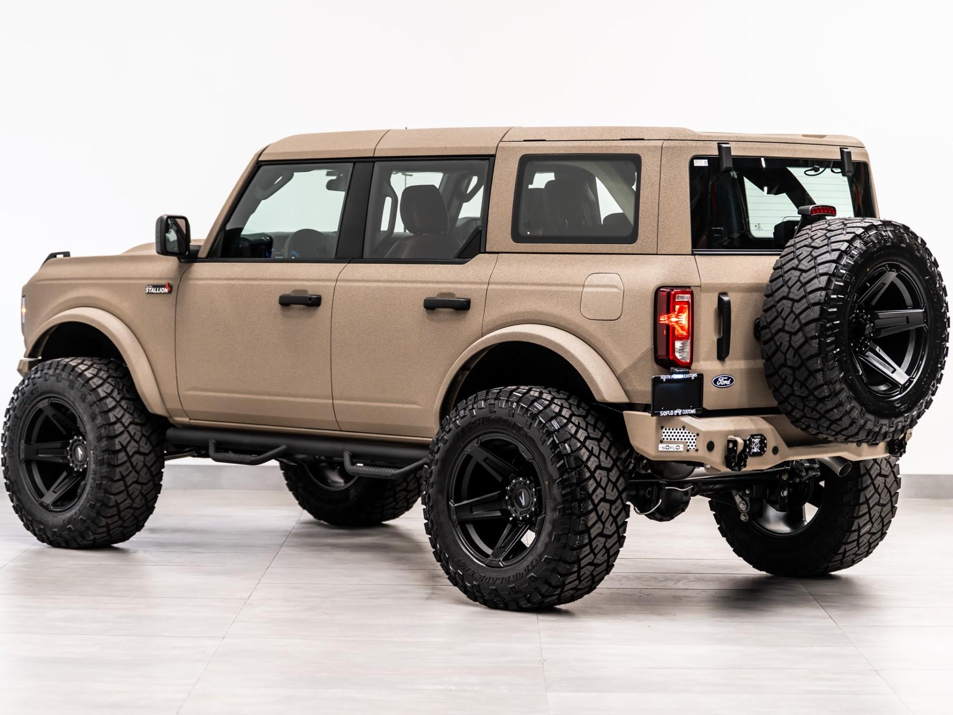 2026 FORD BRONCO 4X4 in Tan, photo 10 of 59