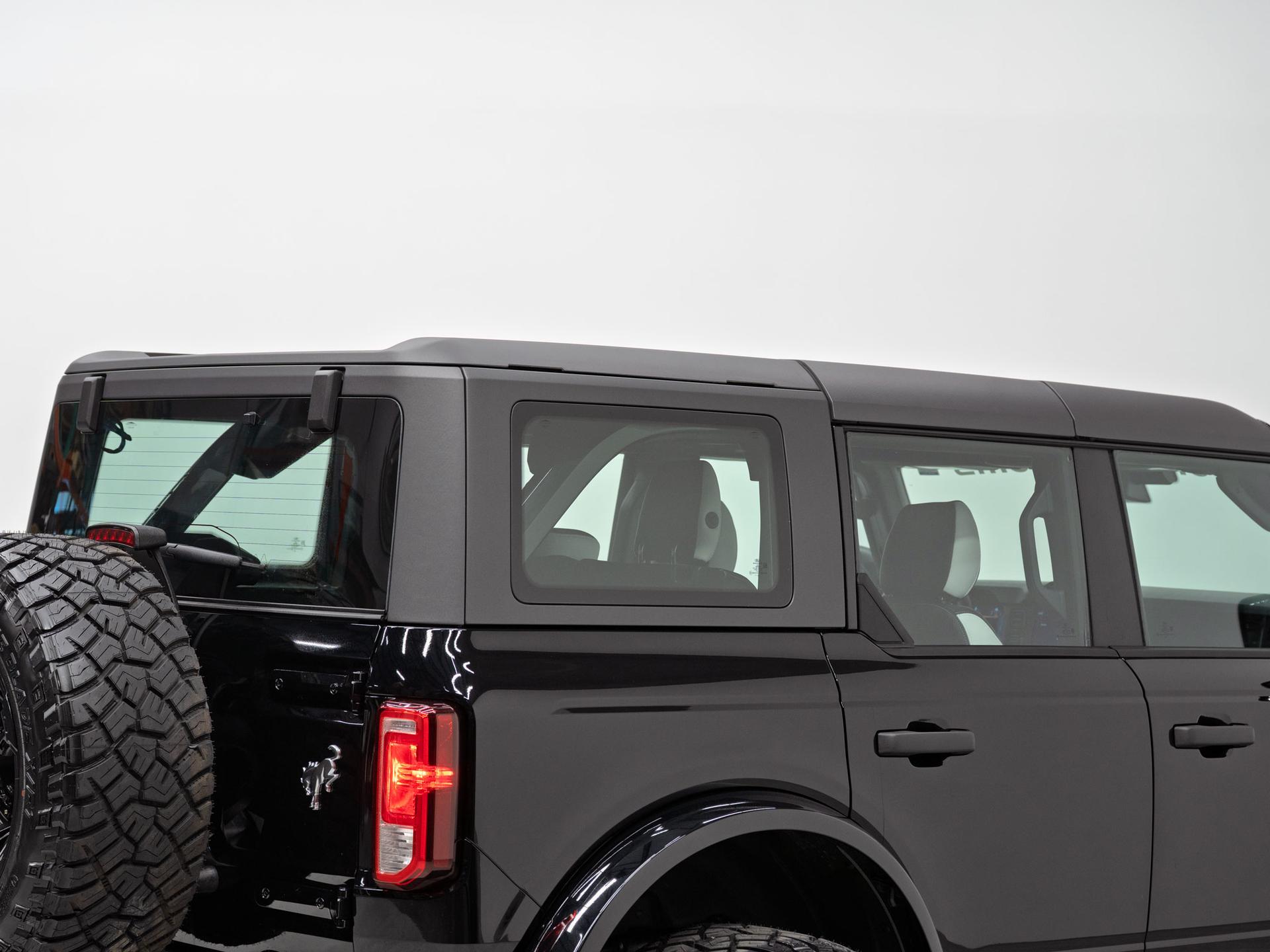 2026 FORD BRONCO 4X4 in Black, photo 17 of 45