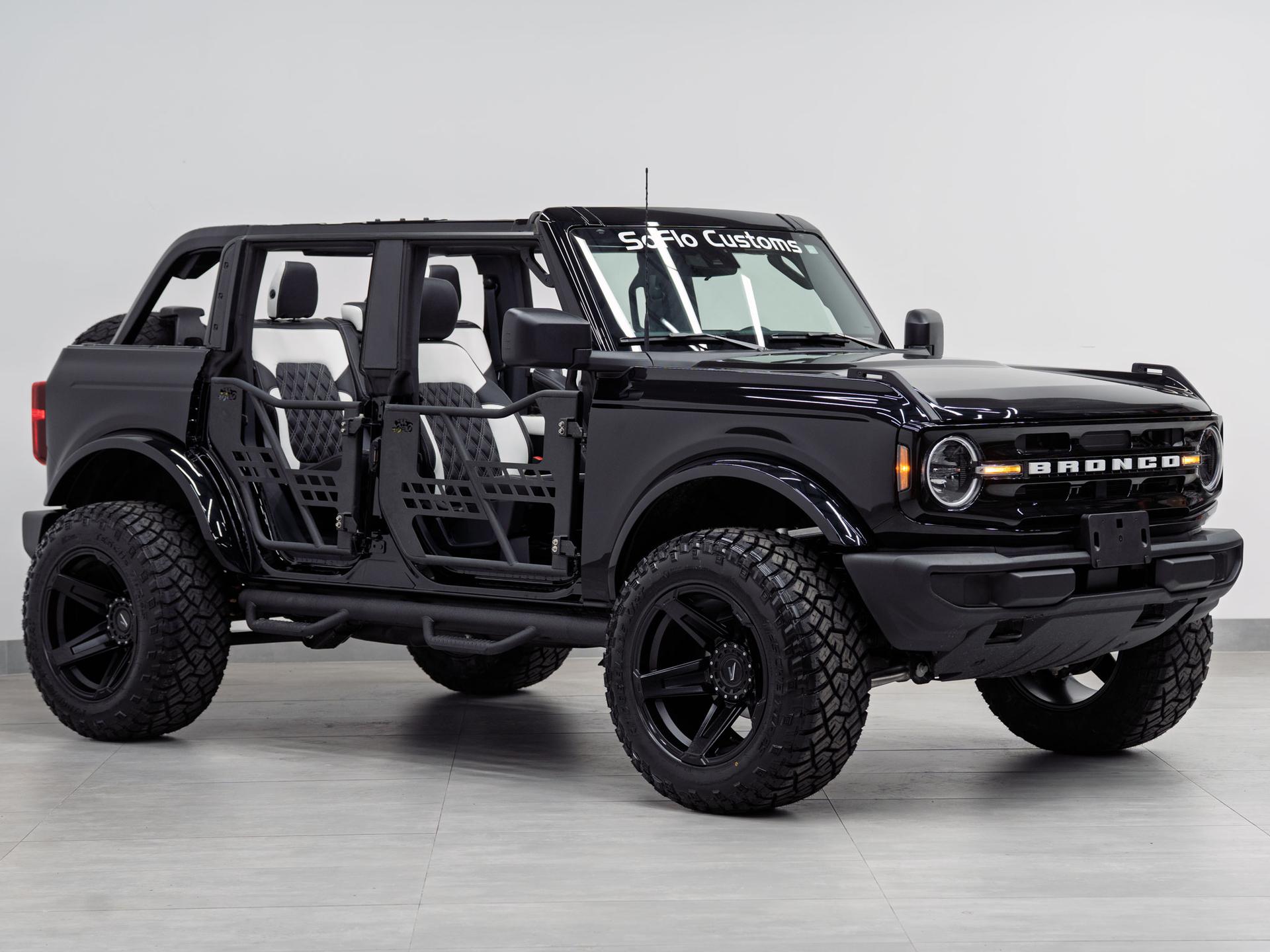 2026 FORD BRONCO 4X4 in Black, photo 11 of 45