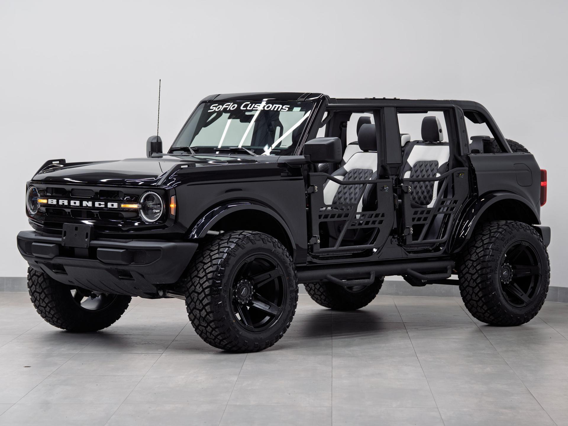 2026 FORD BRONCO 4X4 in Black, photo 9 of 45
