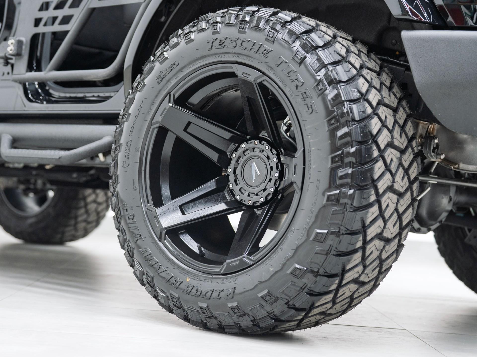 2026 FORD BRONCO 4X4 in Black, photo 20 of 45