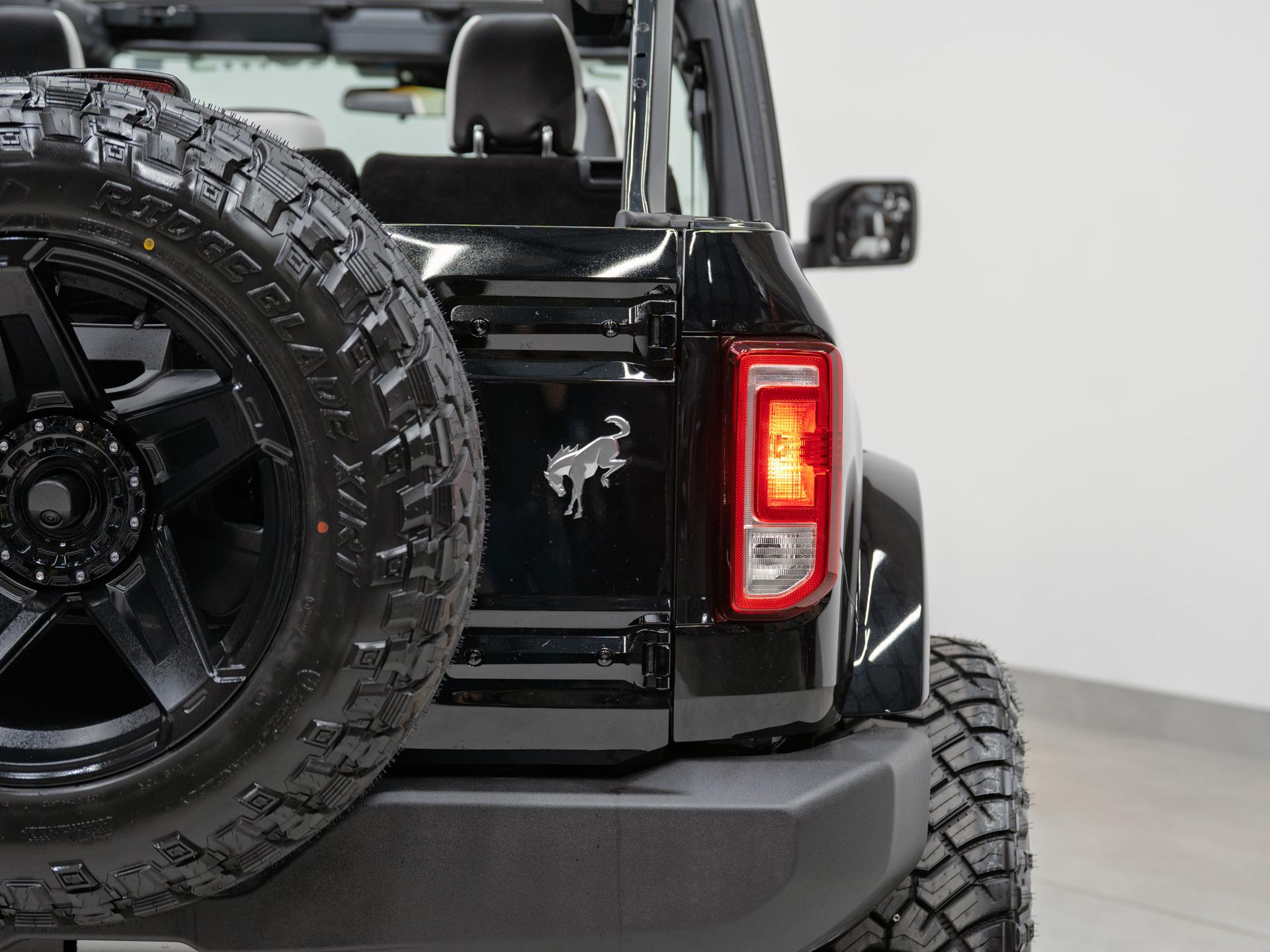 2026 FORD BRONCO 4X4 in Black, photo 24 of 45
