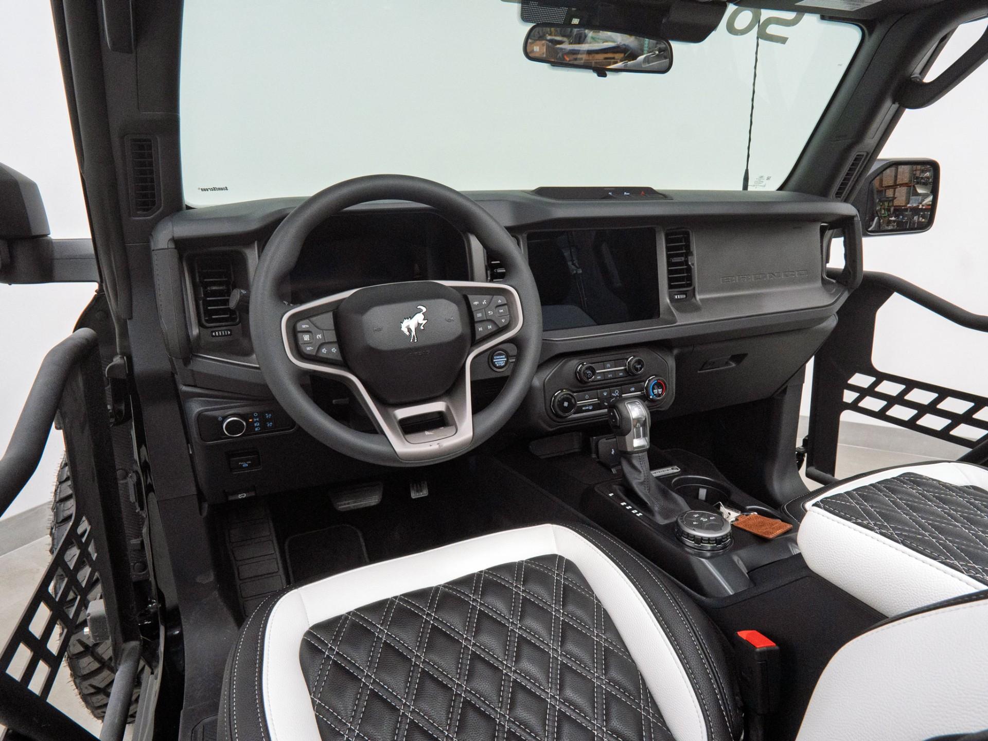 2026 FORD BRONCO 4X4 in Black, photo 30 of 45