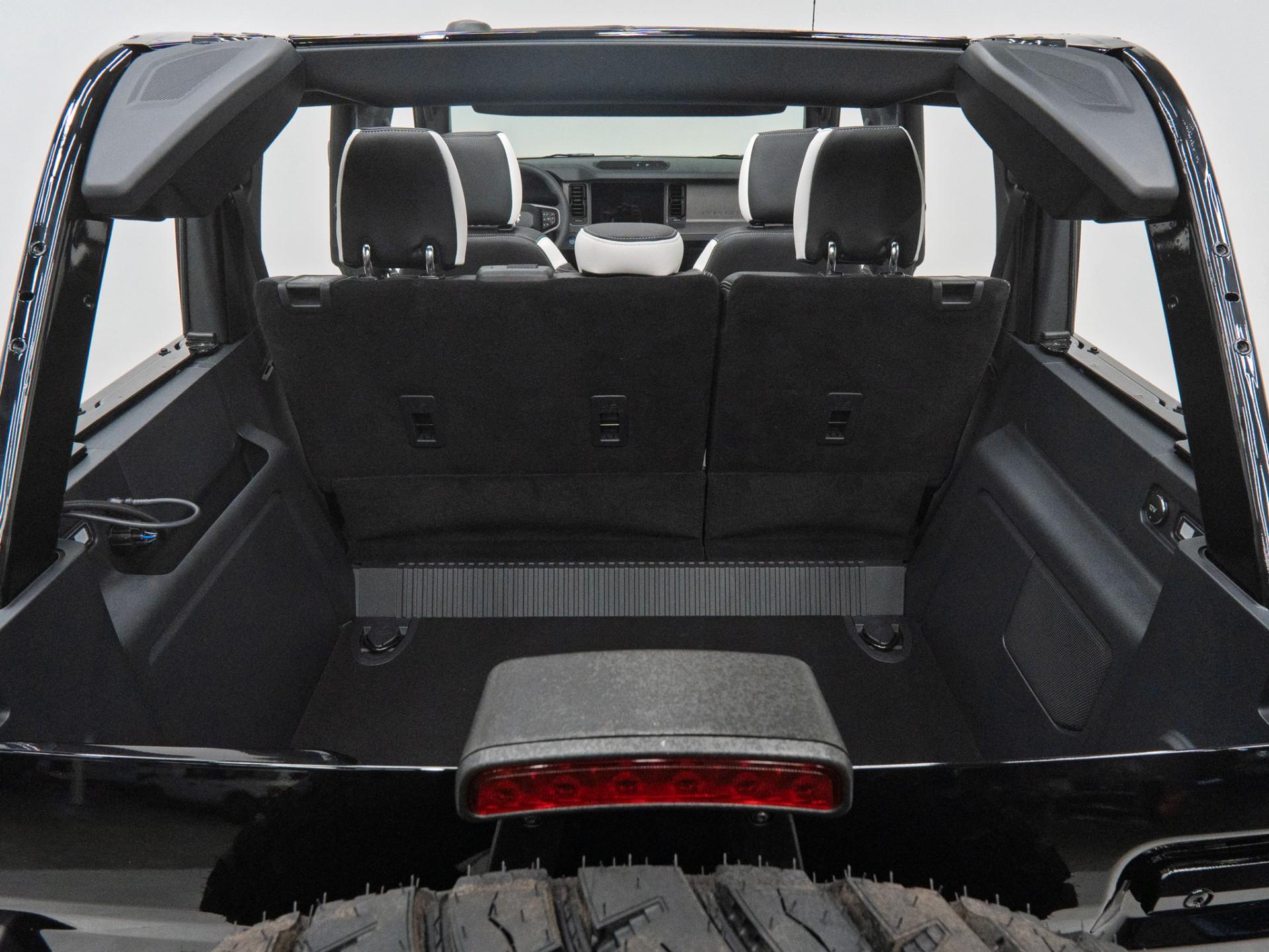 2026 FORD BRONCO 4X4 in Black, photo 32 of 45