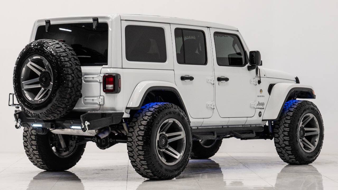 2022 JEEP WRANGLER 4X4 in White, photo 8 of 33