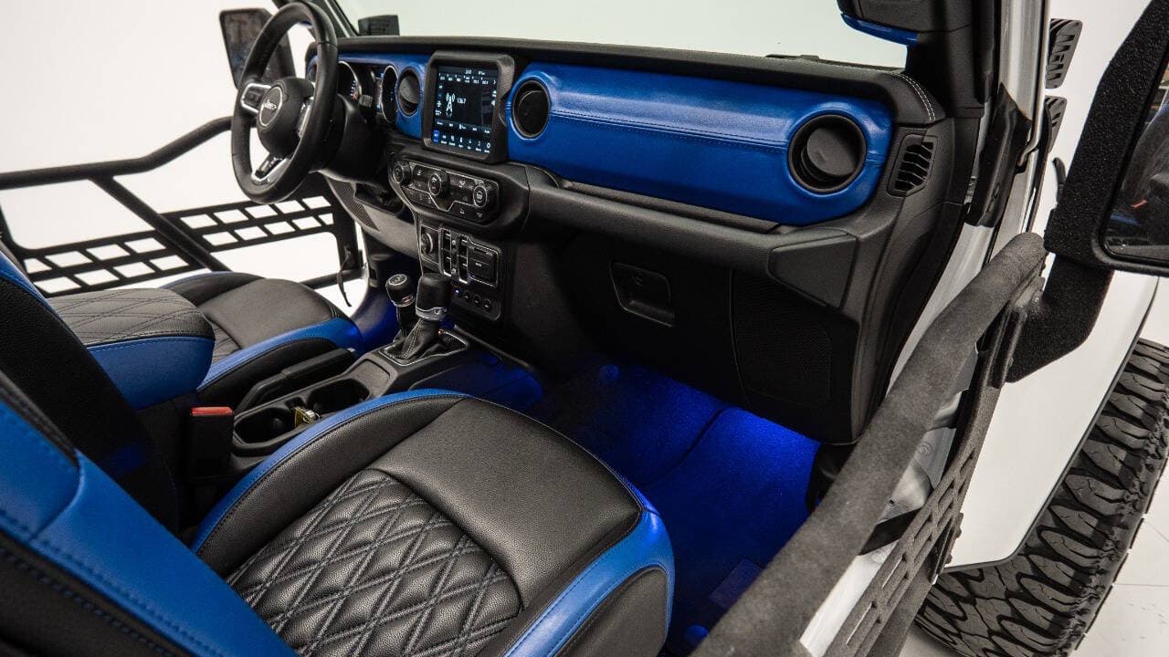2022 JEEP WRANGLER 4X4 in White, photo 33 of 33