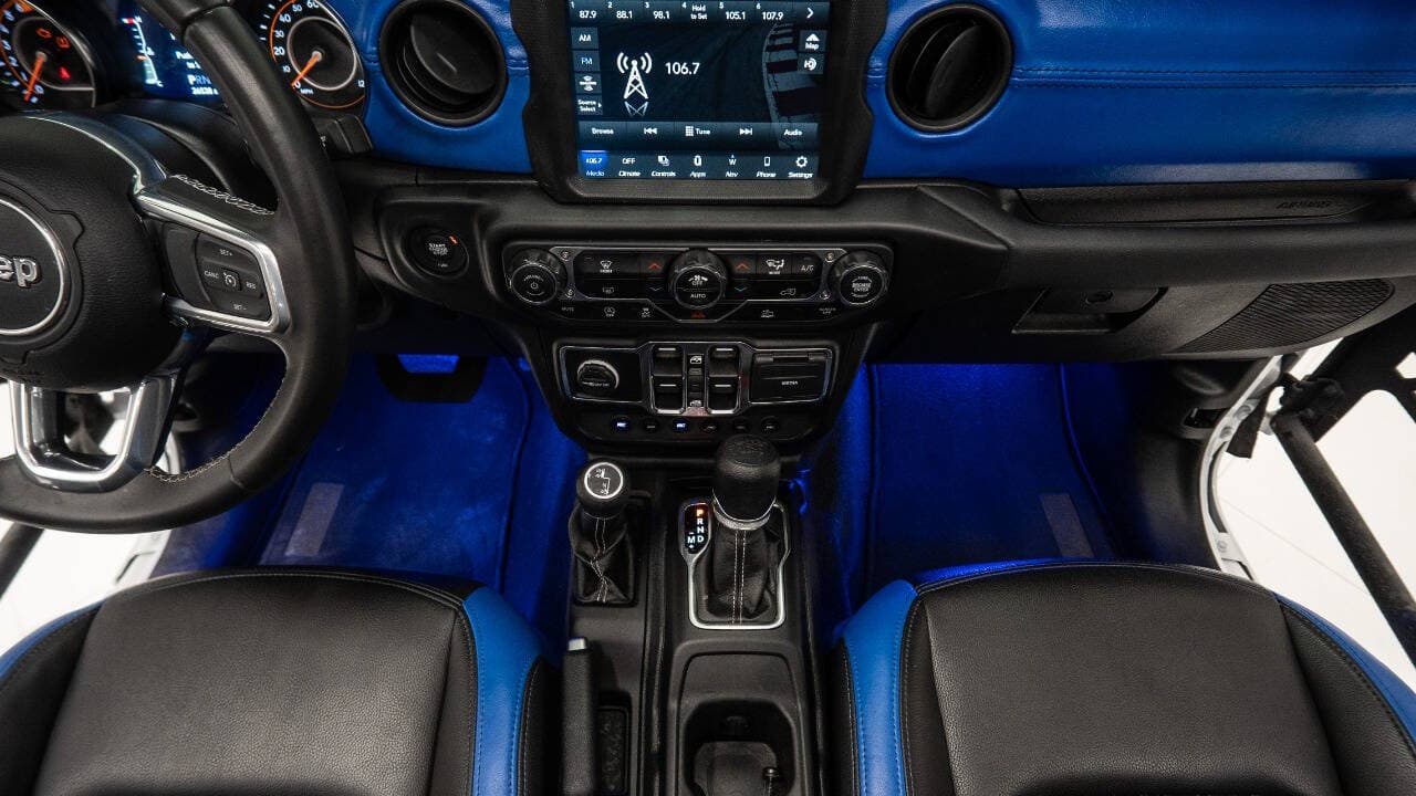 2022 JEEP WRANGLER 4X4 in White, photo 31 of 33