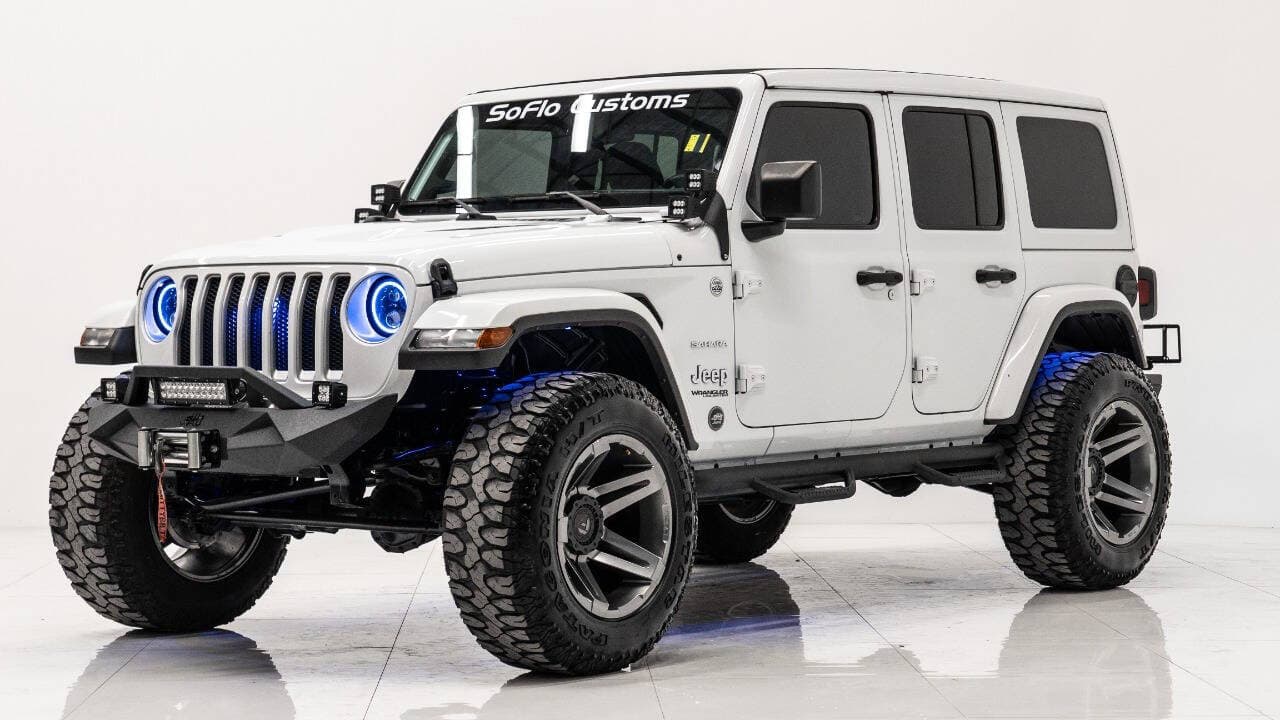 2022 JEEP WRANGLER 4X4 in White, photo 13 of 33