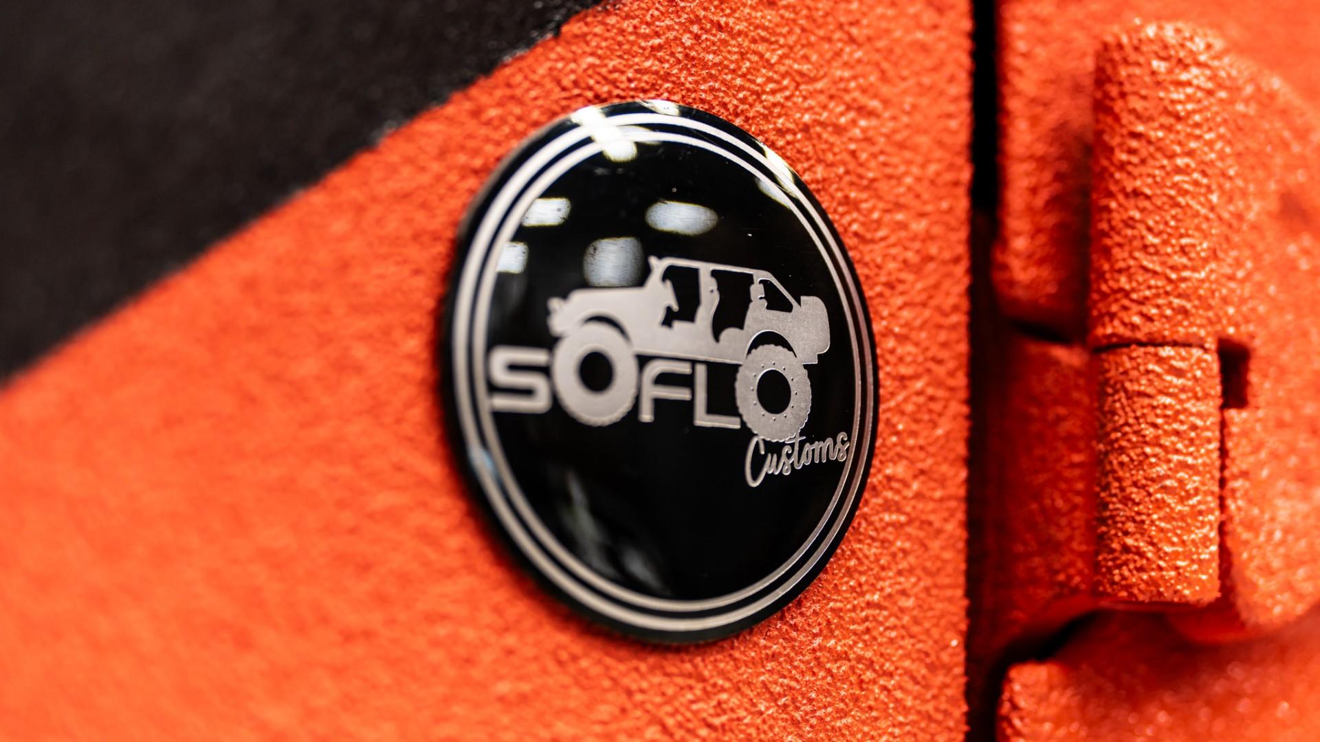 2026 JEEP GLADIATOR 4X4 in Orange, photo 19 of 58