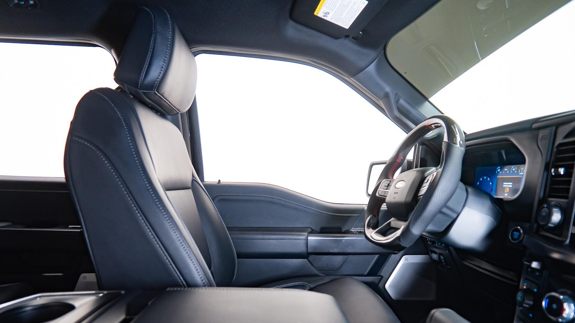 2025 FORD F-150 LARIAT in Agate Black Metallic, photo 28 of 57