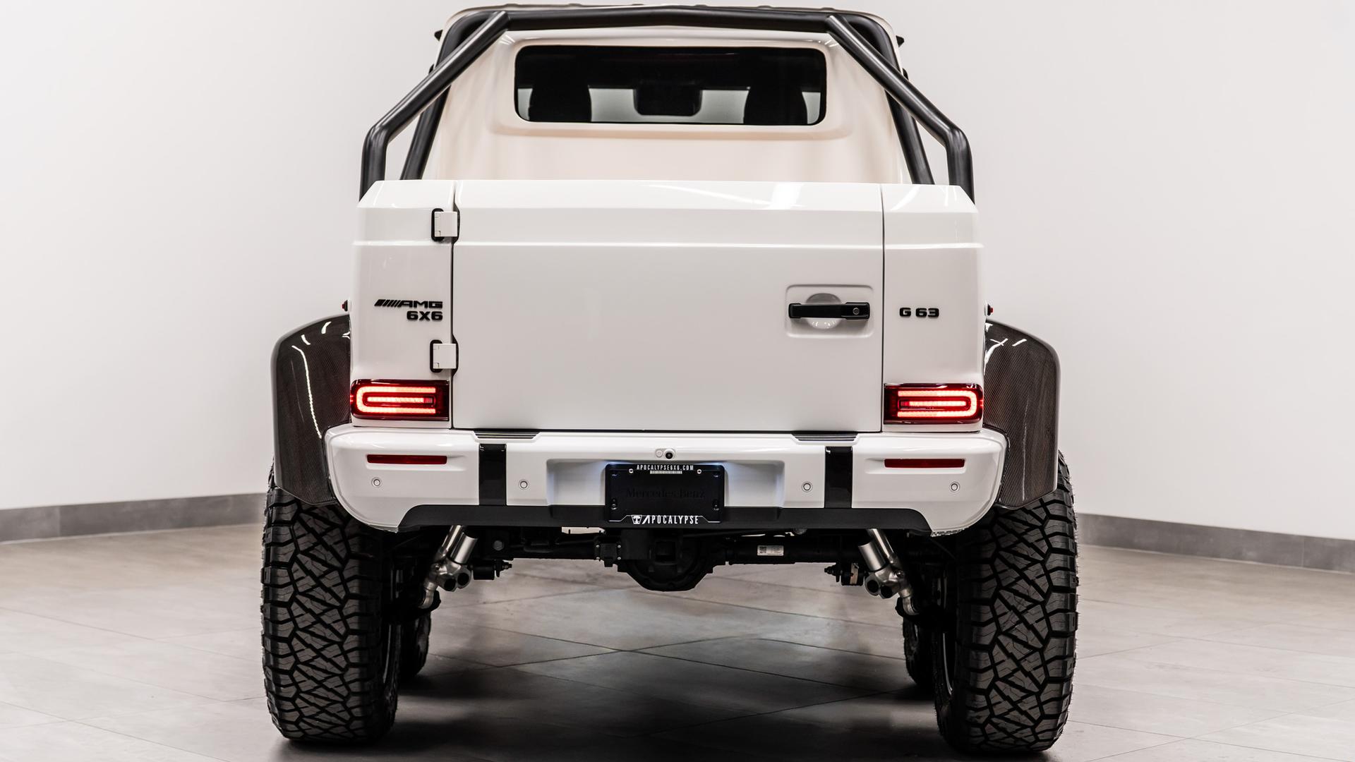 2026 MERCEDES-BENZ G-CLASS in White, photo 9 of 60