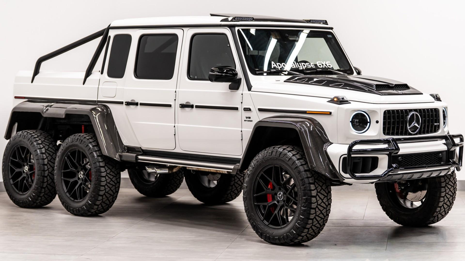 2026 MERCEDES-BENZ G-CLASS in White, photo 2 of 5