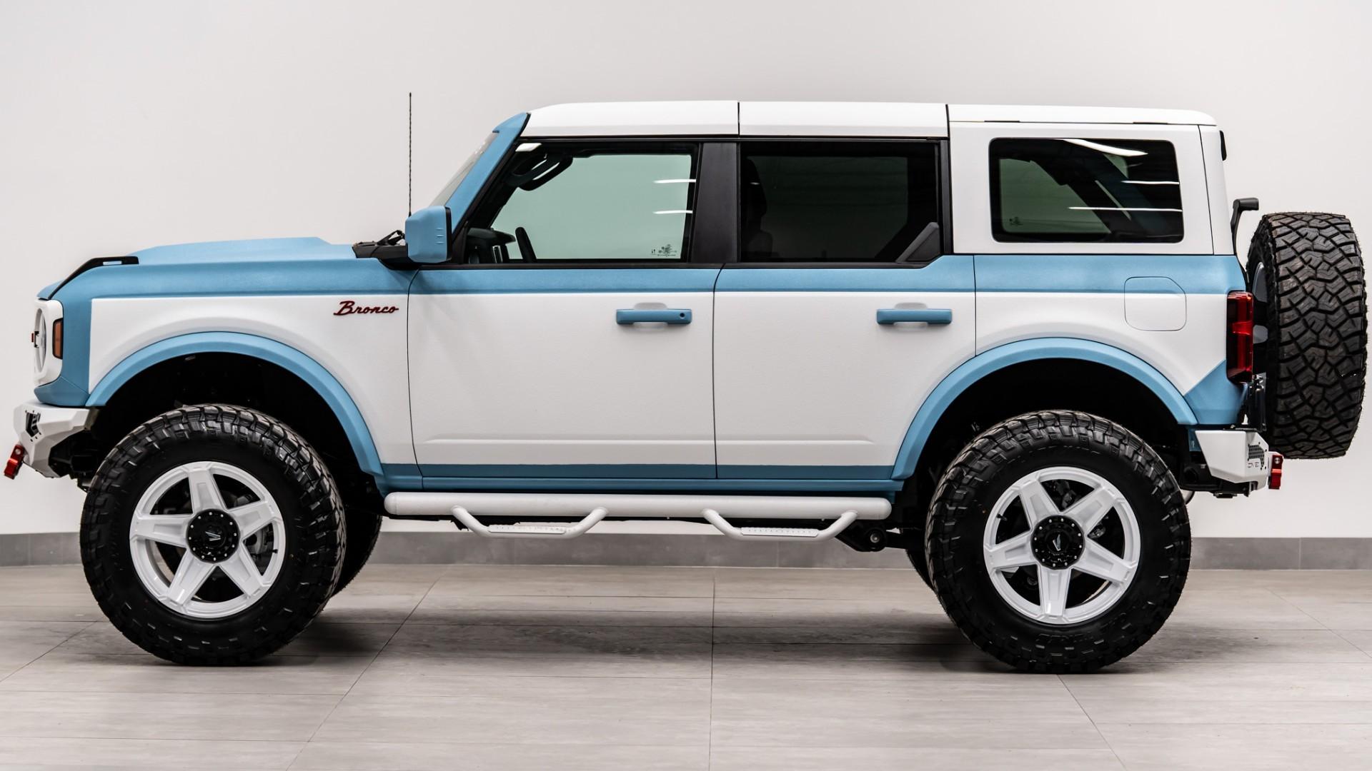 2026 FORD BRONCO 4X4 in Baby Blue, photo 11 of 50